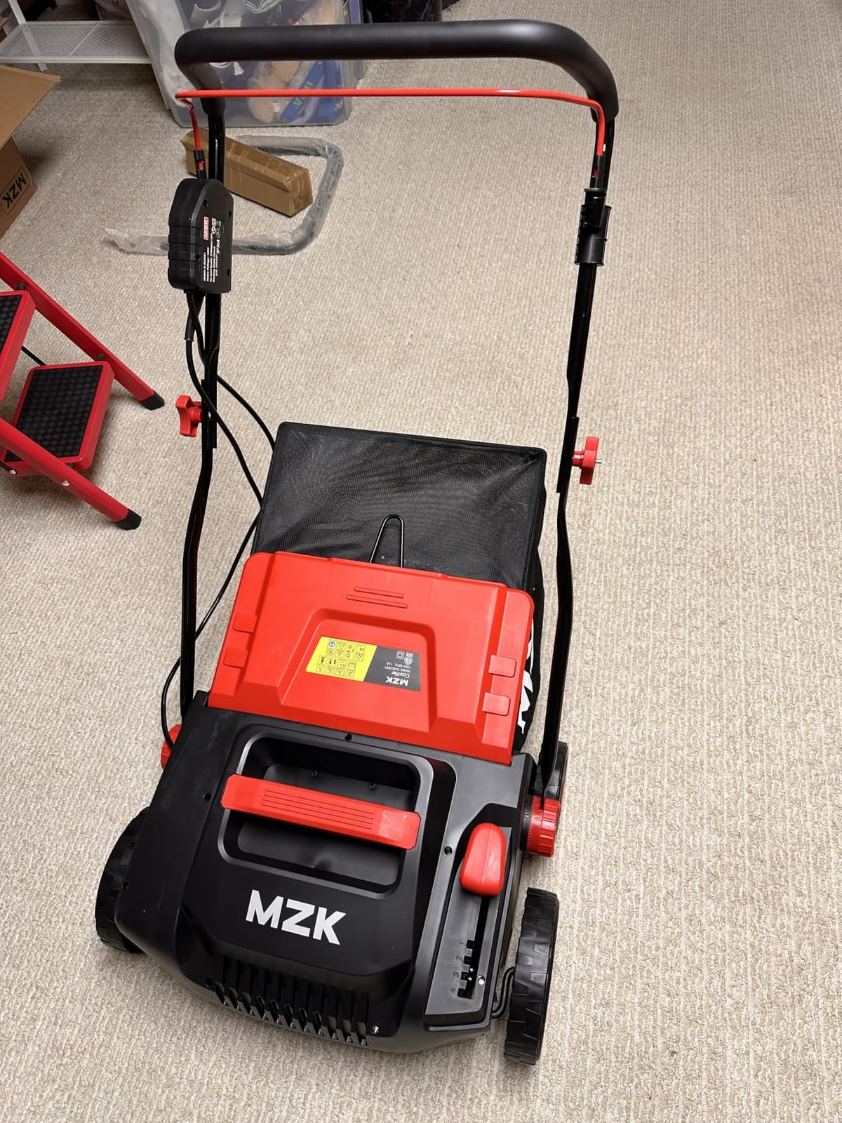MZK Lawn Dethatcher Electric Scarifier with Bag,15In(RED) customer photo 2