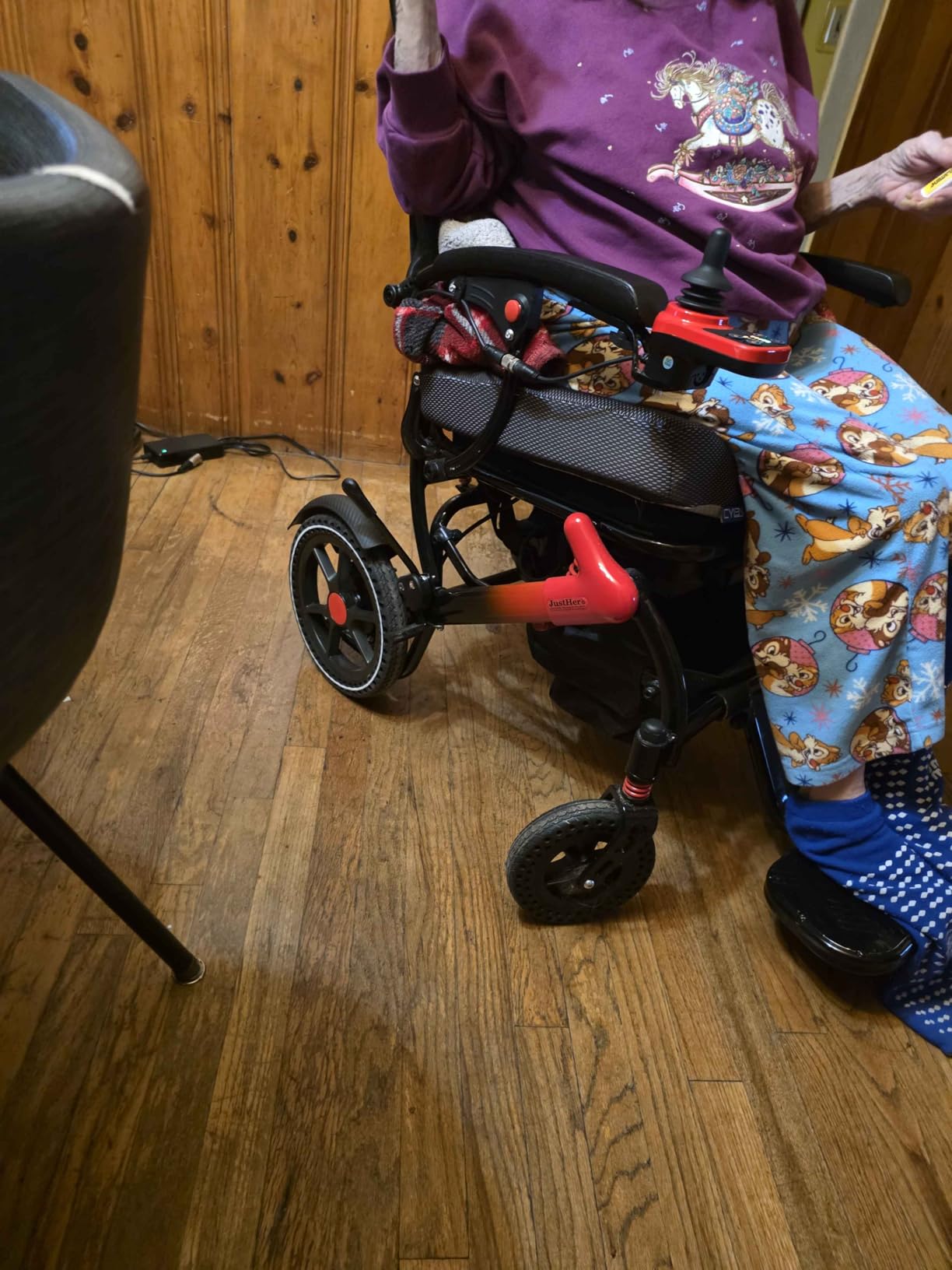 Electric Wheelchairs for Adults Foldable 36LBS Lightweight Frame, Airline Approval, 15 Miles Travel Range& 500W Brushless Motors Power Motorized for Seniors& Max Supports 350 LBS& LED Light-Red customer photo 1