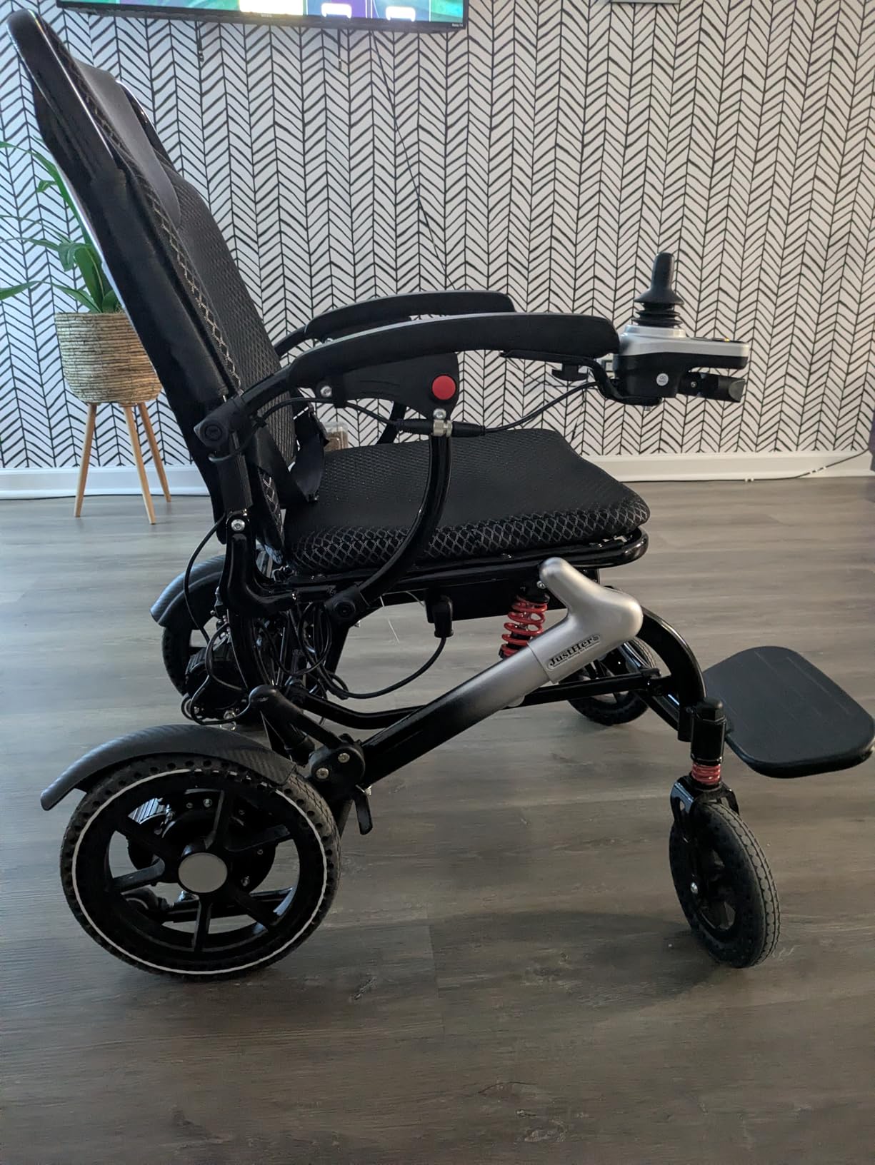Electric Wheelchairs for Adults Foldable 36LBS Lightweight Frame, Airline Approval, 15 Miles Travel Range& 500W Brushless Motors Power Motorized for Seniors& Max Supports 350 LBS& LED Light-Red customer photo 2