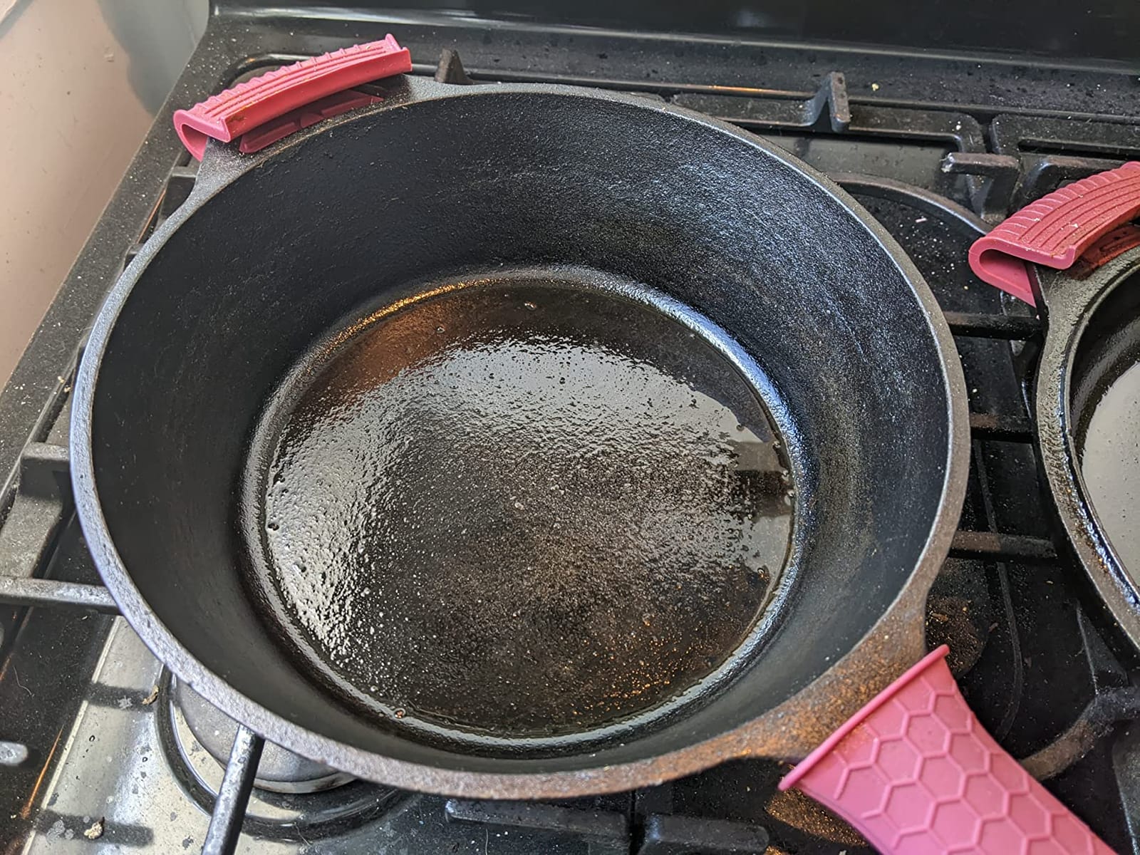 Lodge Cast Iron Combo Cooker, 3.2 Quart Deep Pot & 10.25 Inch Skillet Lid customer photo 2
