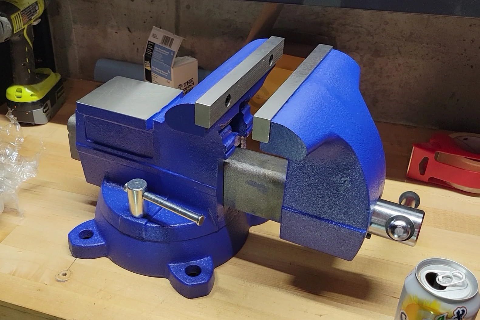 Yost Vises 460 Combination Vise | 6 Inch Jaw Width Heavy-Duty Utility Pipe and Bench Vise |Secure Grip with Swivel Base| Made with Cast Iron and Steel U Channel Bar | Blue customer photo 2