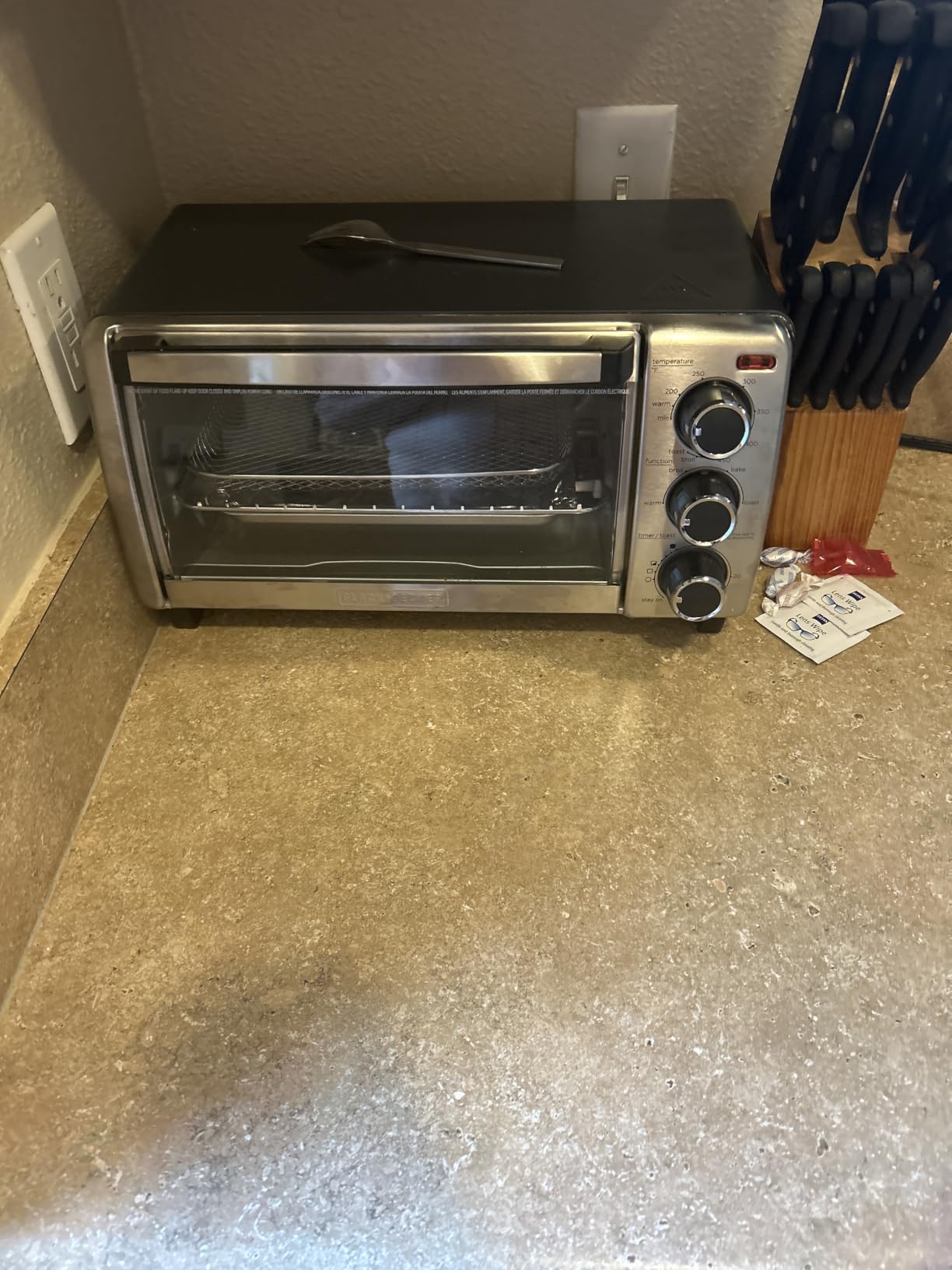BLACK+DECKER TO1313SBD Toaster Oven, 15.47 Inch, Silver customer photo 2