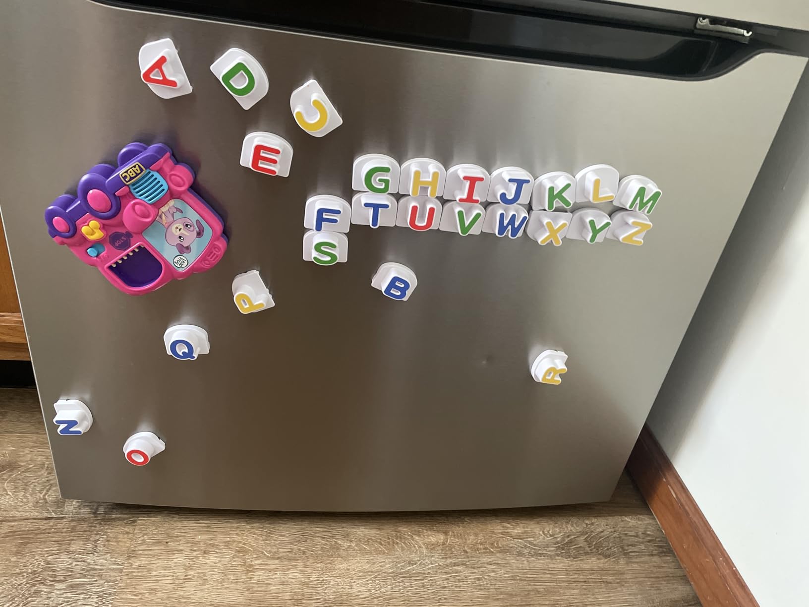 LeapFrog Fridge Phonics Magnetic Letter Set, Yellow customer photo 2
