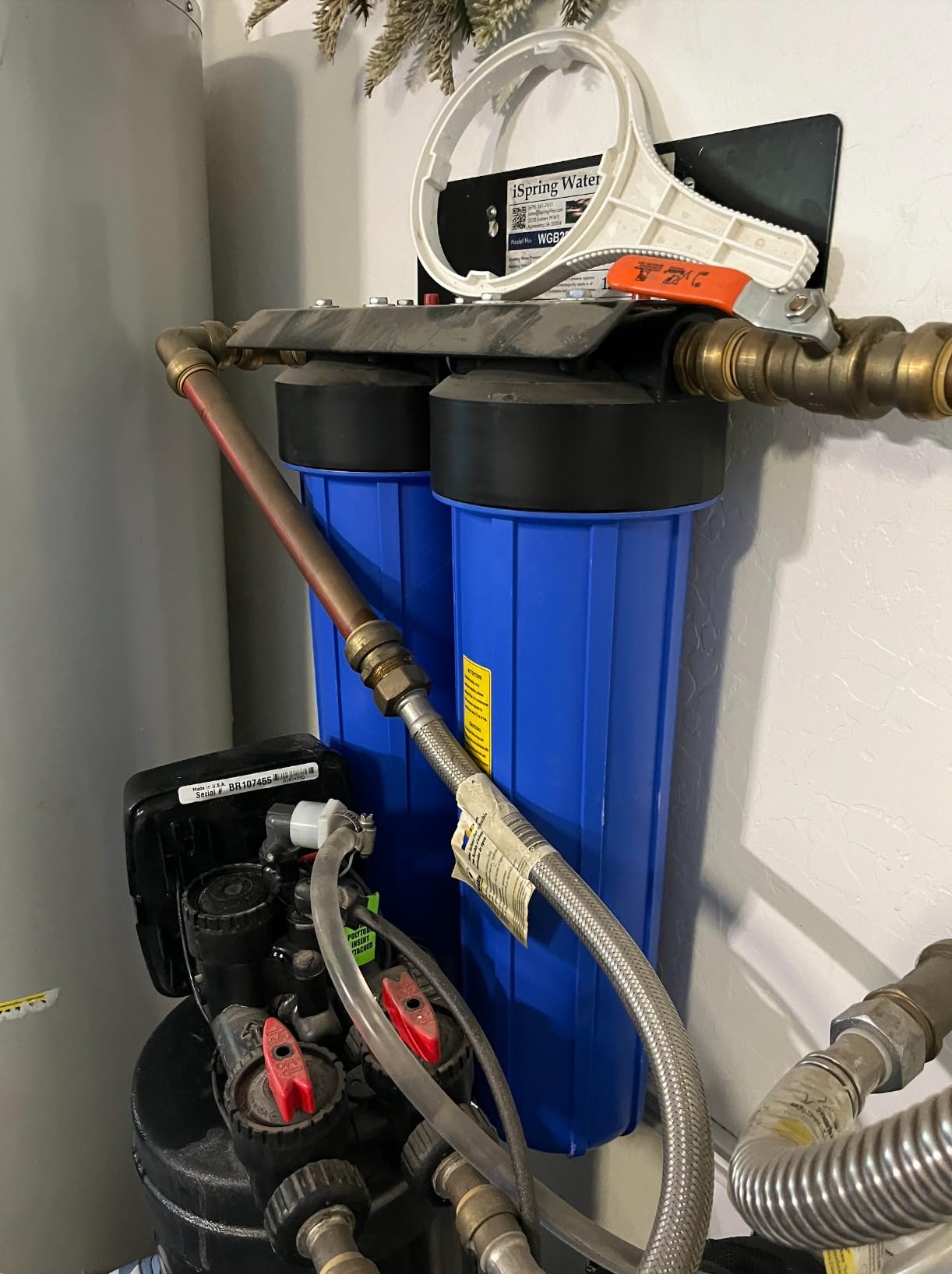 iSpring WGB22B 2-Stage Whole House Water Filtration System, 20” x 4.5” Sediment & Carbon Block Filters, Removes up to 99% Chlorine, Fine Sediment and Bad Taste Removal customer photo 2