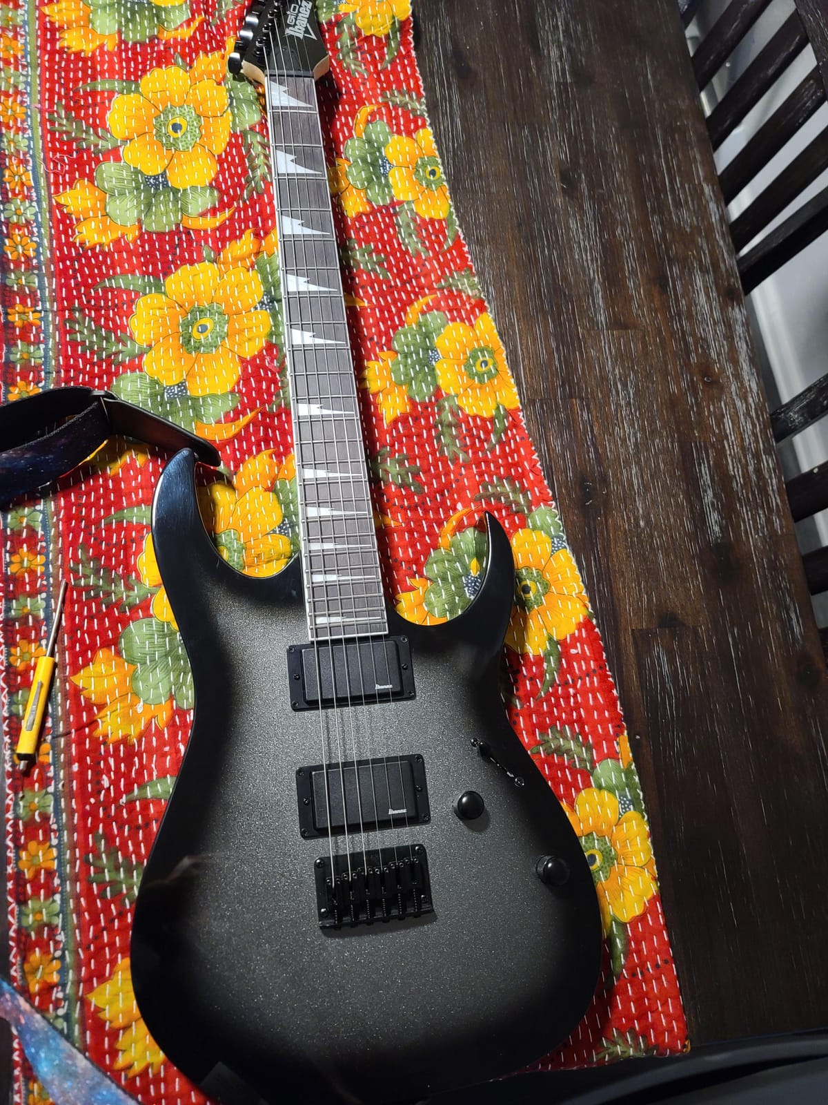 Ibanez GIO Series GRG121DX - Walnut Flat customer photo 1