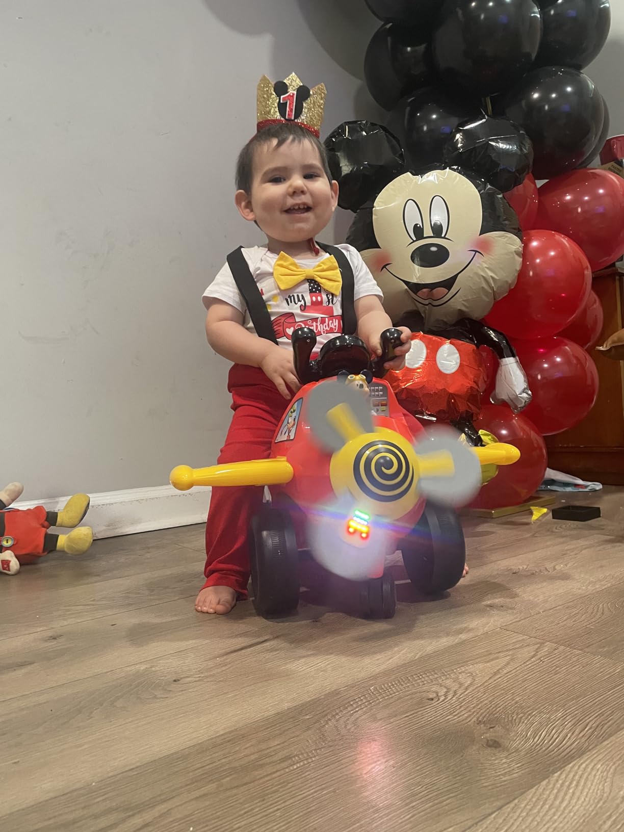 Kiddieland Disney Mickey Mouse Plane Ride-On with Lights & Sounds customer photo 1