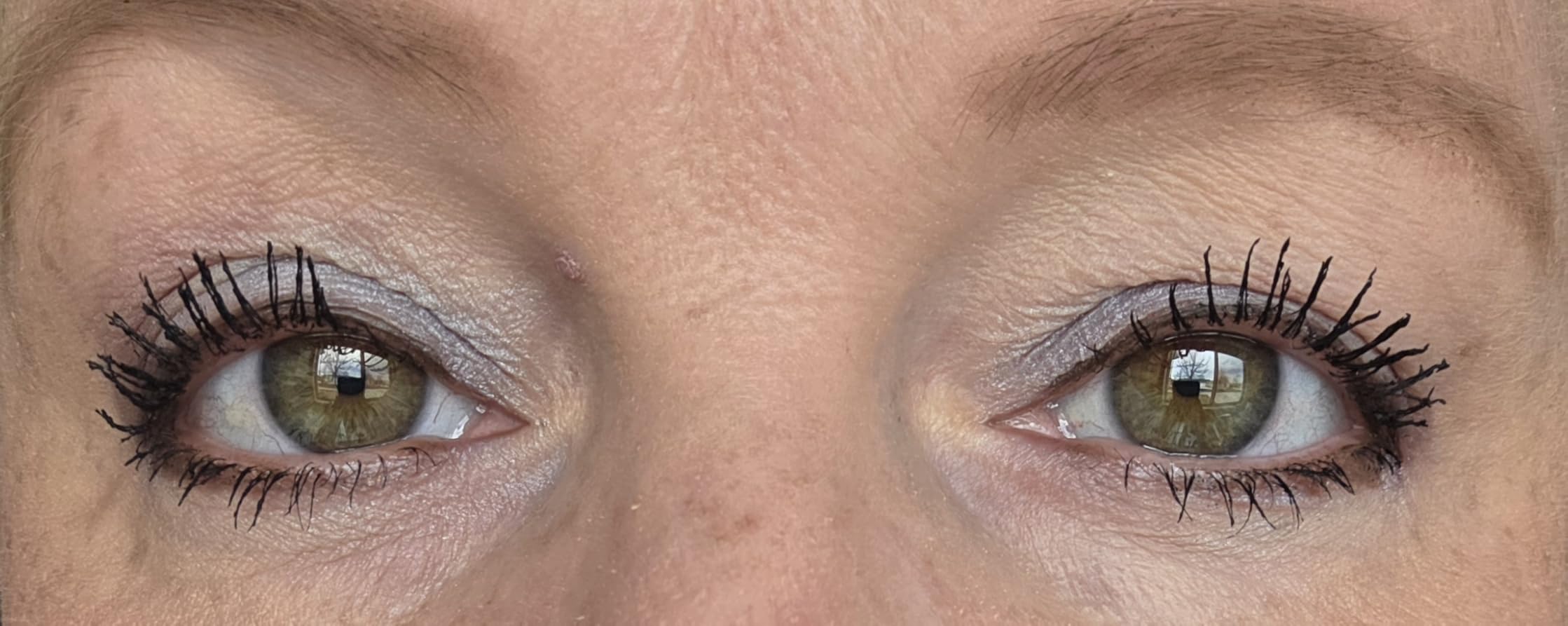 IT Cosmetics Superhero Elastic Stretch Volumizing + Lengthening Mascara customer photo 1