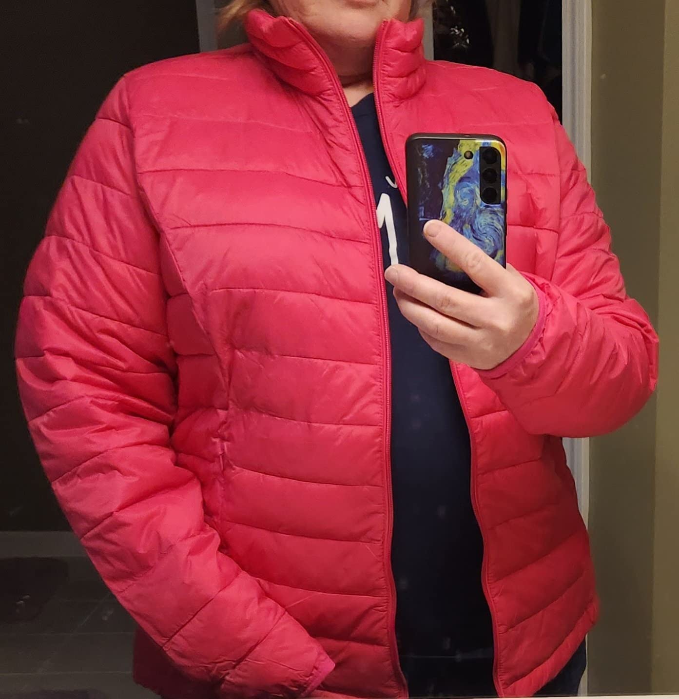 Amazon Essentials Women's Lightweight Long-Sleeve Water-Resistant Packable Puffer Jacket (Available in Plus Size) customer photo 2