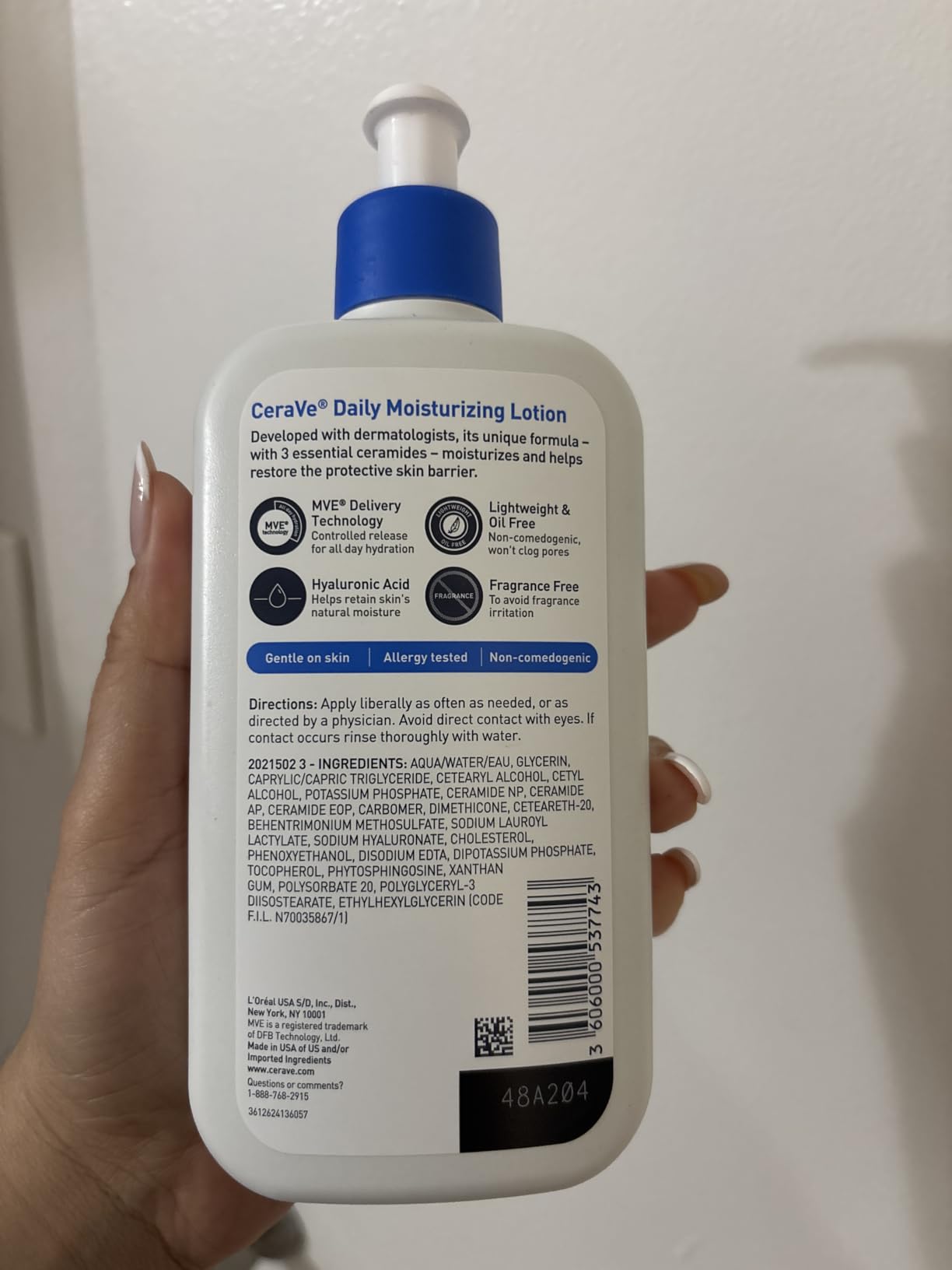CeraVe Daily Moisturizing Lotion, Face and Body Lotion, Skin care, 19oz customer photo 1