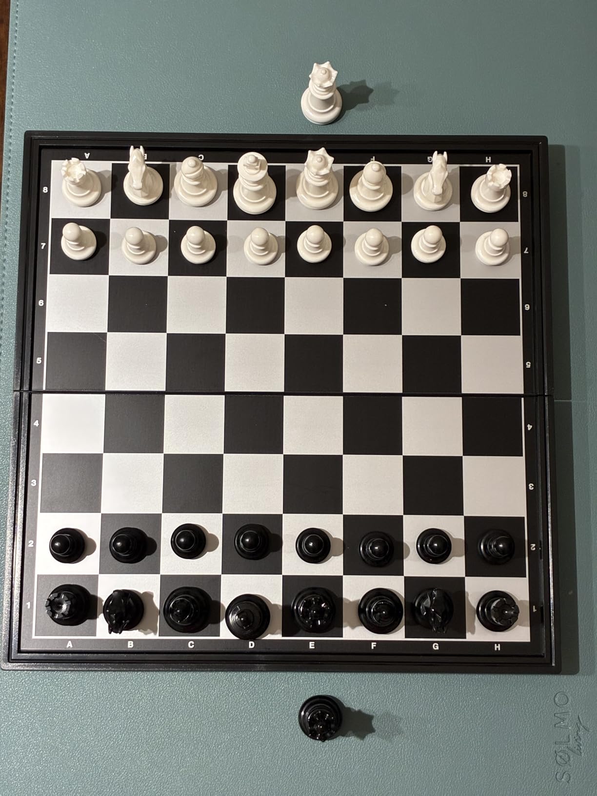 Chess Armory Travel Chess Set 9.5 Inches Magnetic Board customer photo 1