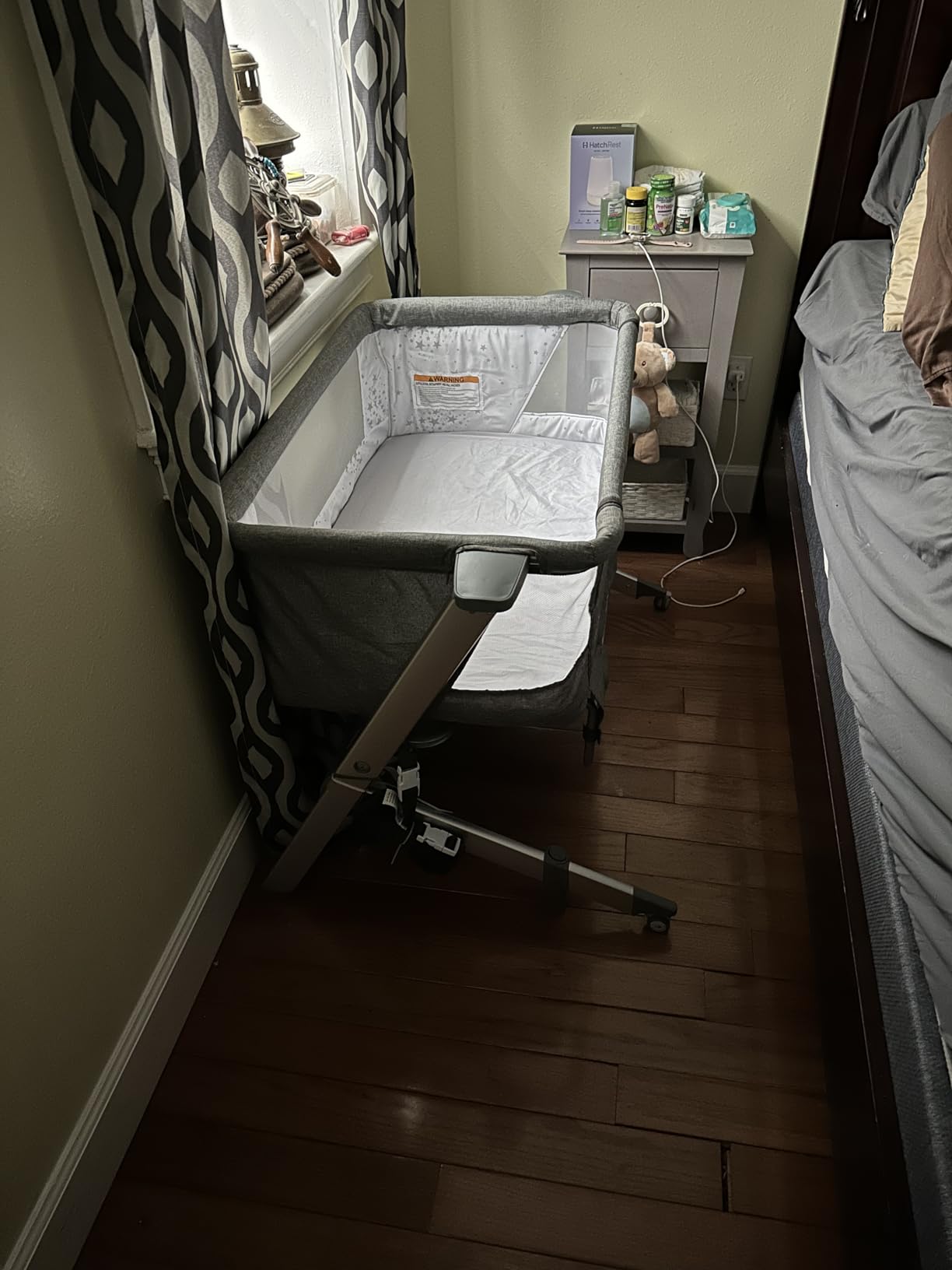 Dream On Me Skylar Bassinet & Bedside Sleeper, Adjustable Height, Grey customer photo 1