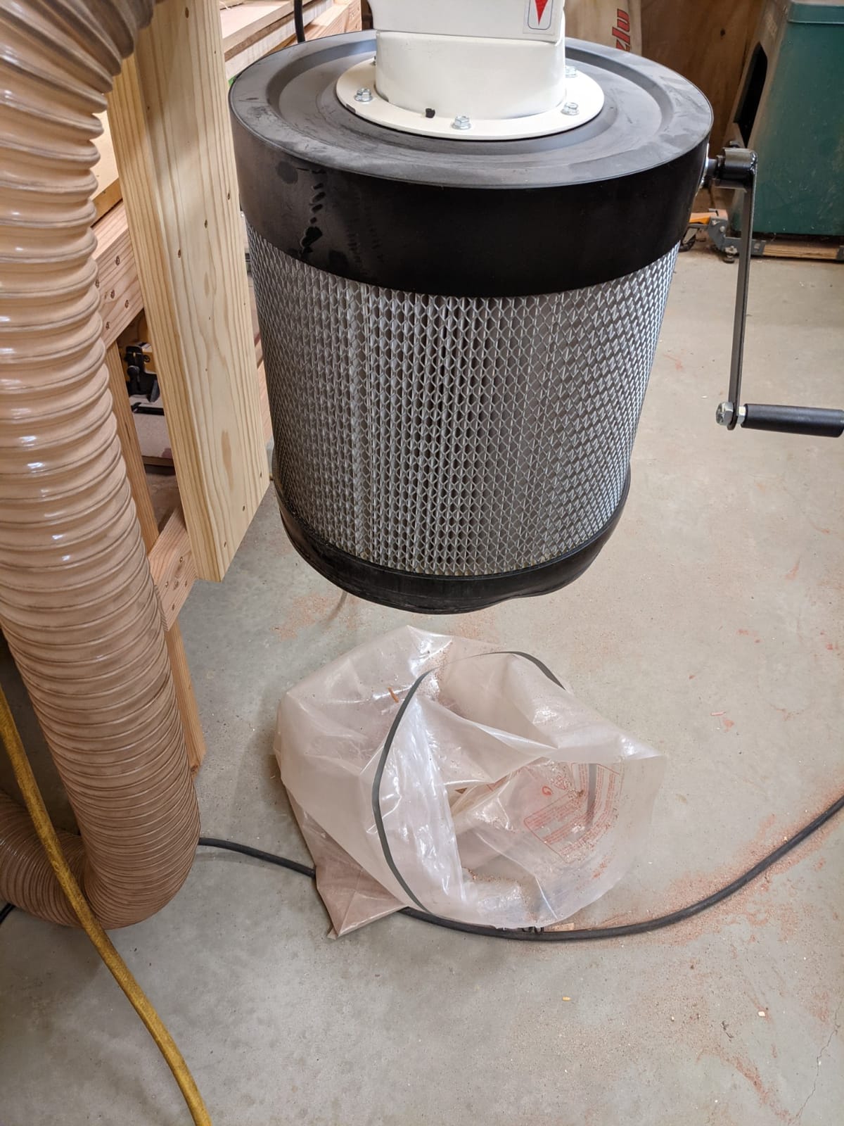 Grizzly Industrial G0785-1 HP Wall-Mount Dust Collector with Canister Filter customer photo 1