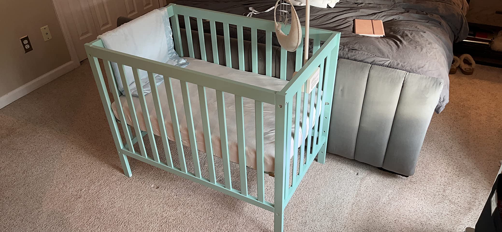 Dream On Me Edgewood 4-in-1 Mini Crib, Converts to Twin, GREENGUARD Gold customer photo 2