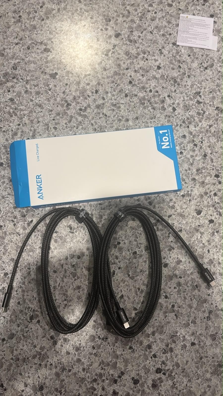 Anker USB C to USB C Cable, 60W Fast Charging Cable (2-Pack, 6 ft, Black) customer photo 1