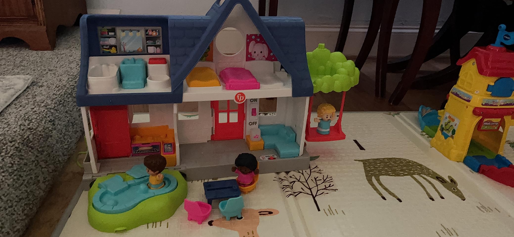 Fisher-Price Little People Friends Together Play House customer photo 2