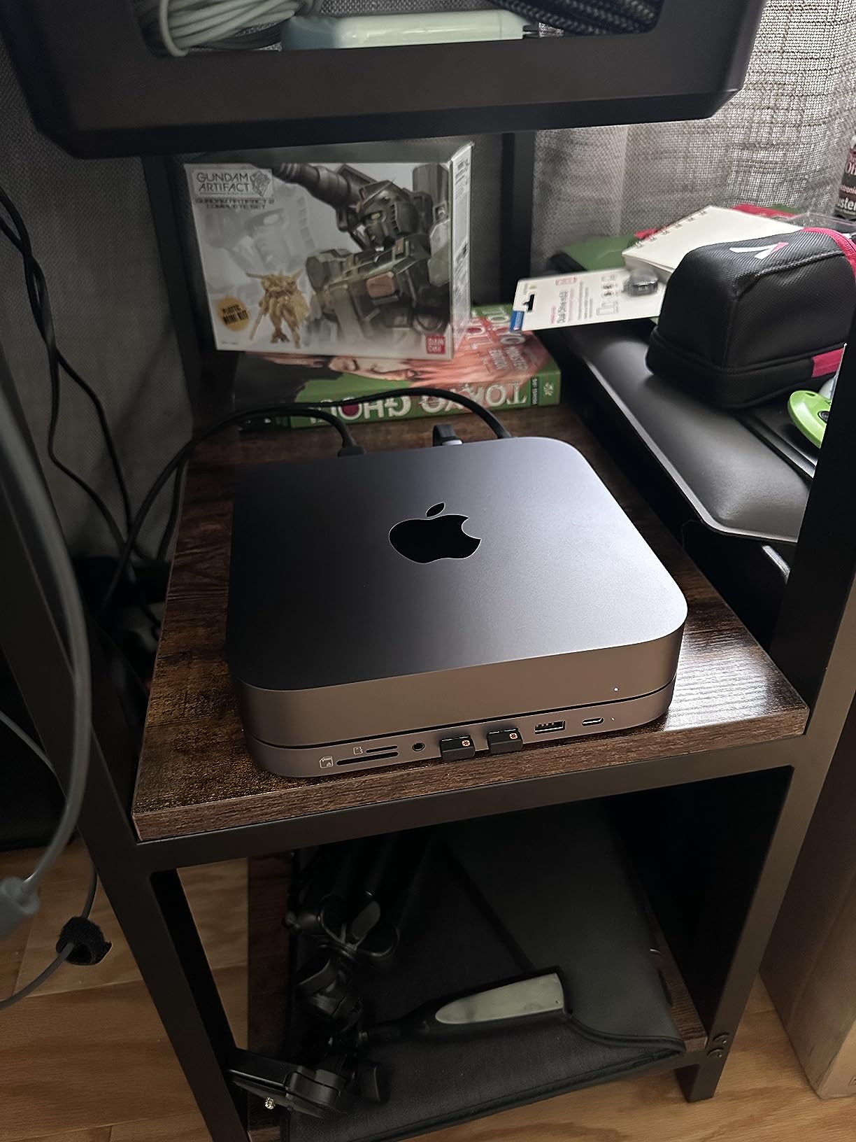 Satechi Aluminum Stand & Hub for Mac mini, USB 3.0 & Headphone Jack, Silver customer photo 1