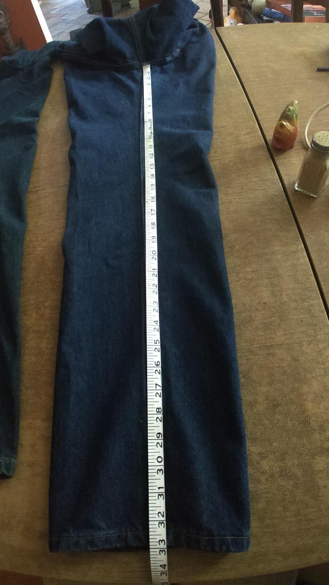 Lee Men's Regular Fit Straight Leg Jean customer photo 1