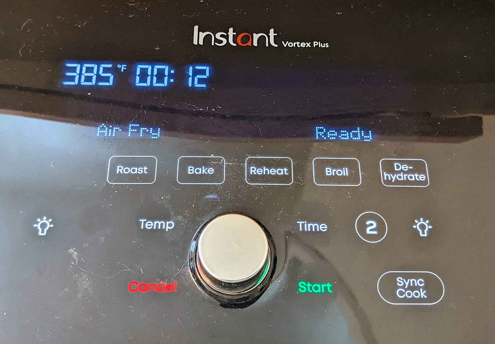 Instant Pot Vortex Plus 6 Qt 6-in-1 Air Fryer with Odor Erase Tech, Black customer photo 1