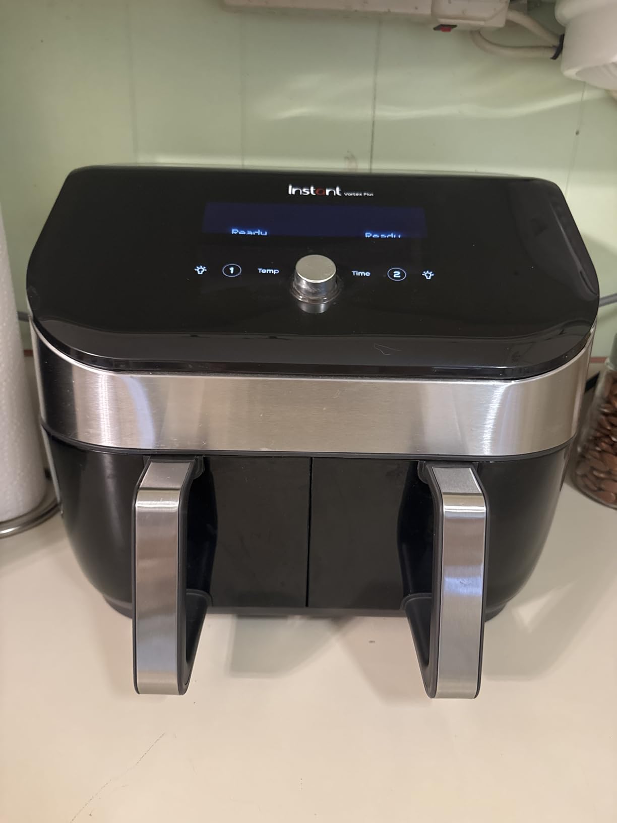 Instant Pot Vortex Plus 6 Qt 6-in-1 Air Fryer with Odor Erase Tech, Black customer photo 2