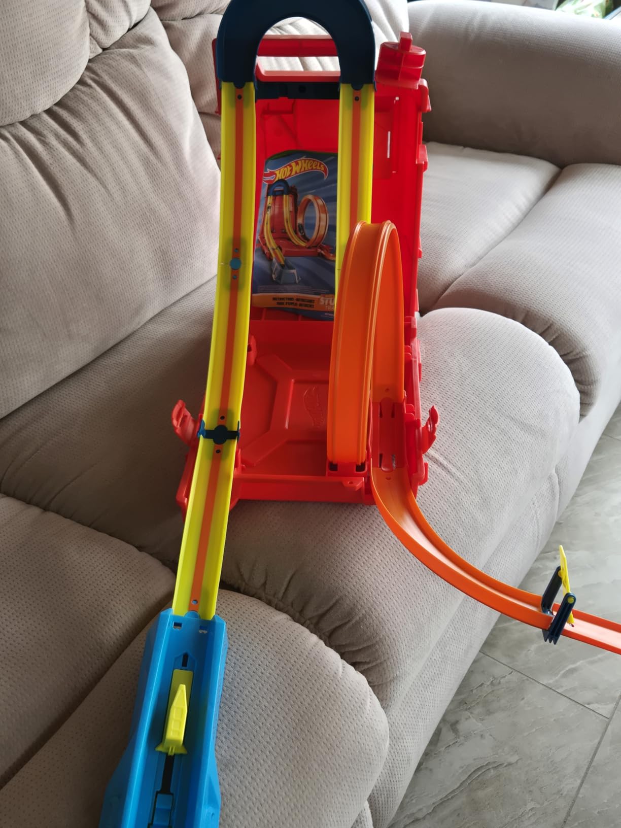 Hot Wheels Track Builder Unlimited Fuel Can Stunt Box Playset & Car customer photo 2