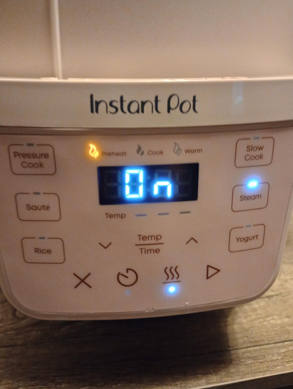 Instant Pot Rio 6 Qt 7-in-1 Electric Pressure Cooker, Black customer photo 1