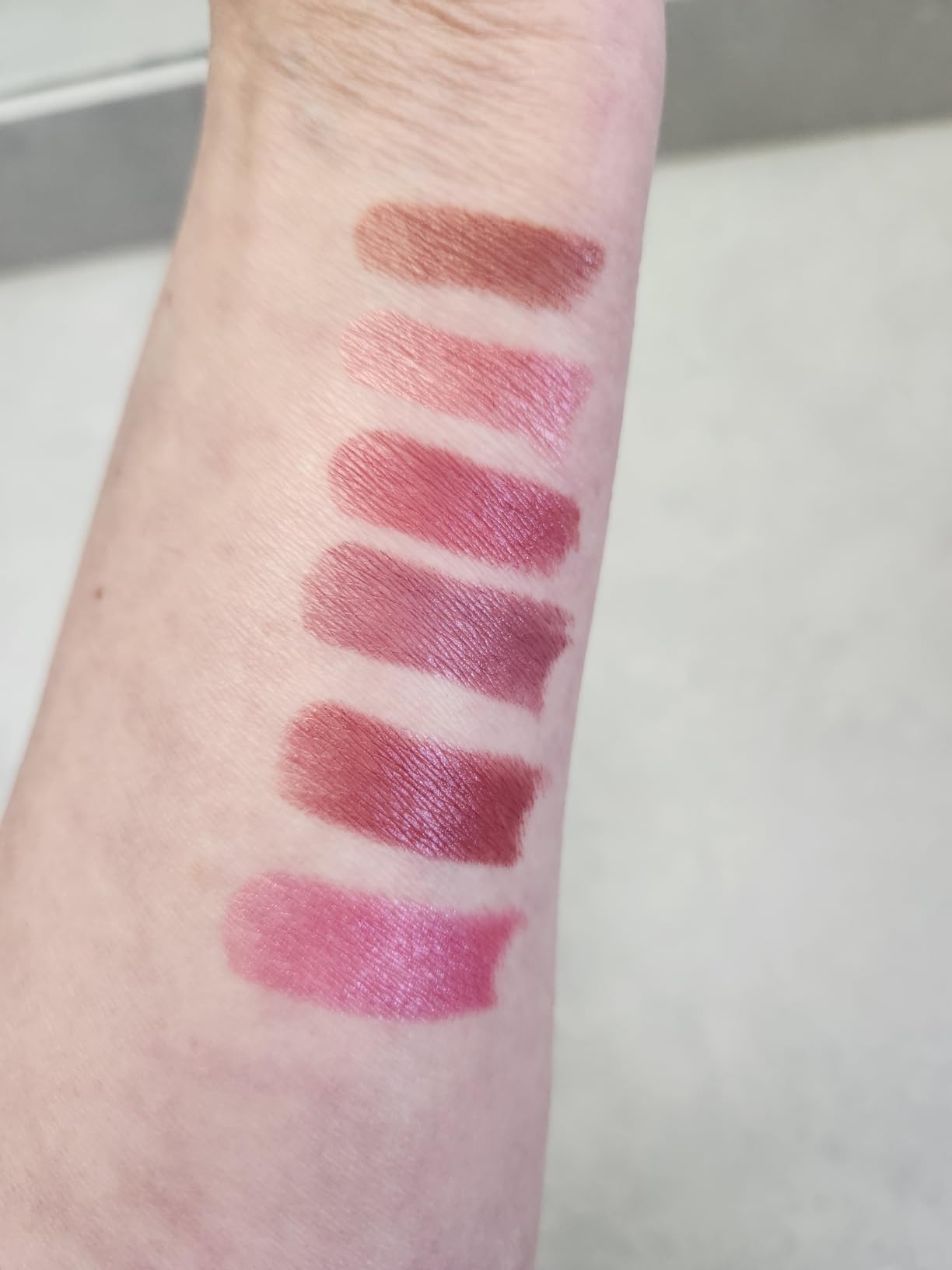 Lancôme L'Absolu Rouge Hydrating Cream Lipstick - Smudge-Resistant customer photo 1