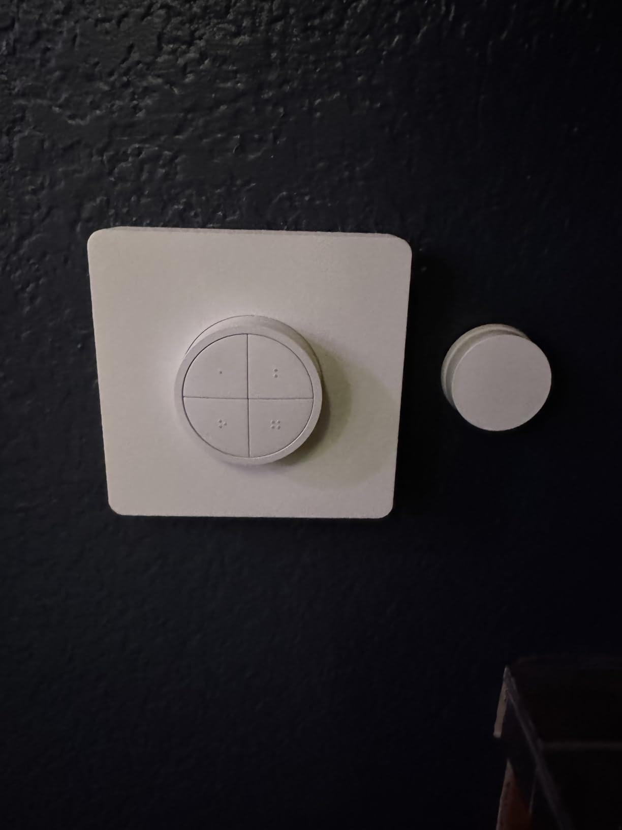 Philips Hue Wall Tap Dial Light Switch, Portable, White - 1 Pack - Requires Lights and Bridge - Smart Home - Easy, No-Wire Installation customer photo 1