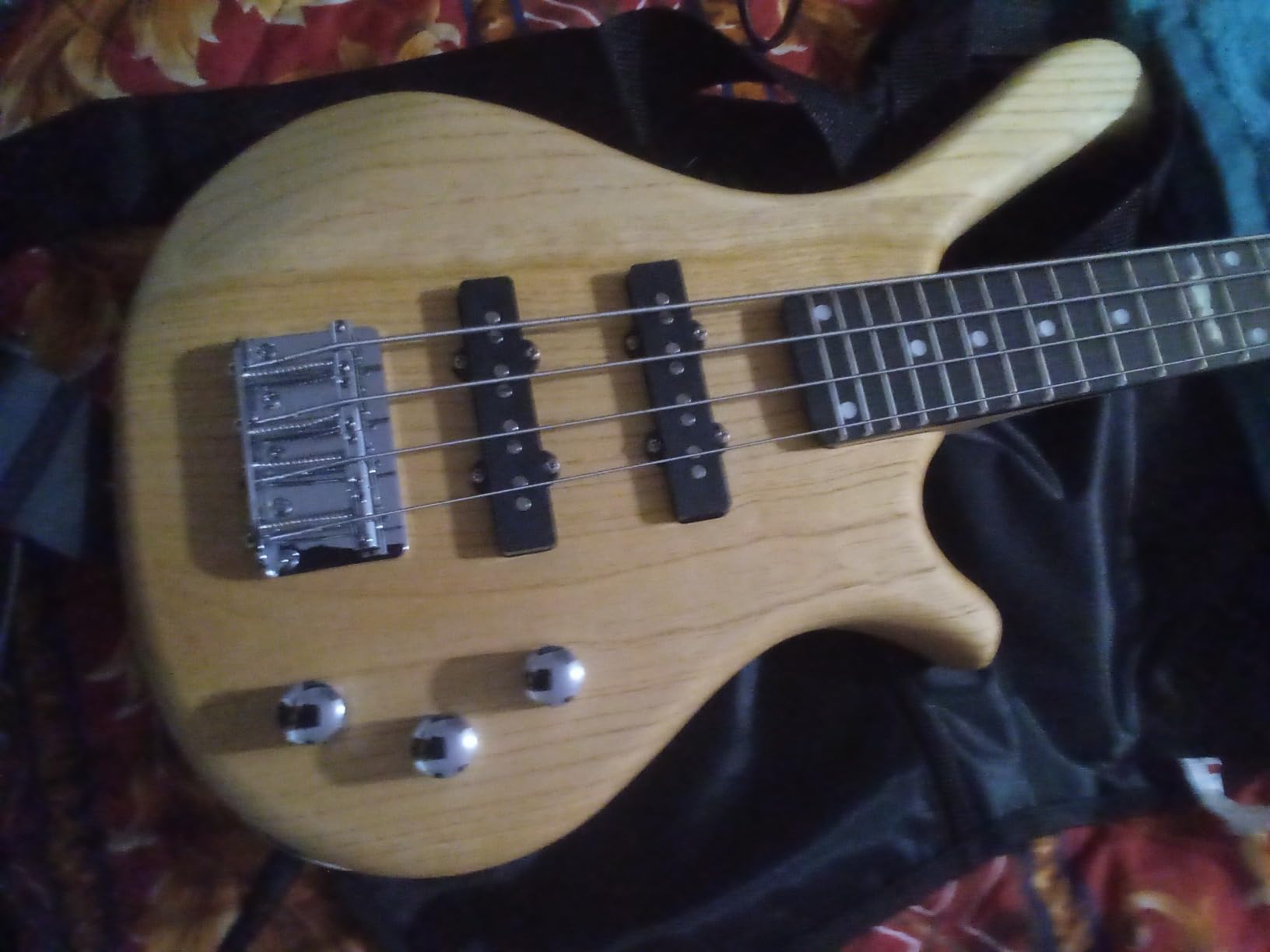 Ktaxon 36 Inch Bass Guitar 4 String Electric Bass Guitar (Compact-Natural) customer photo 2
