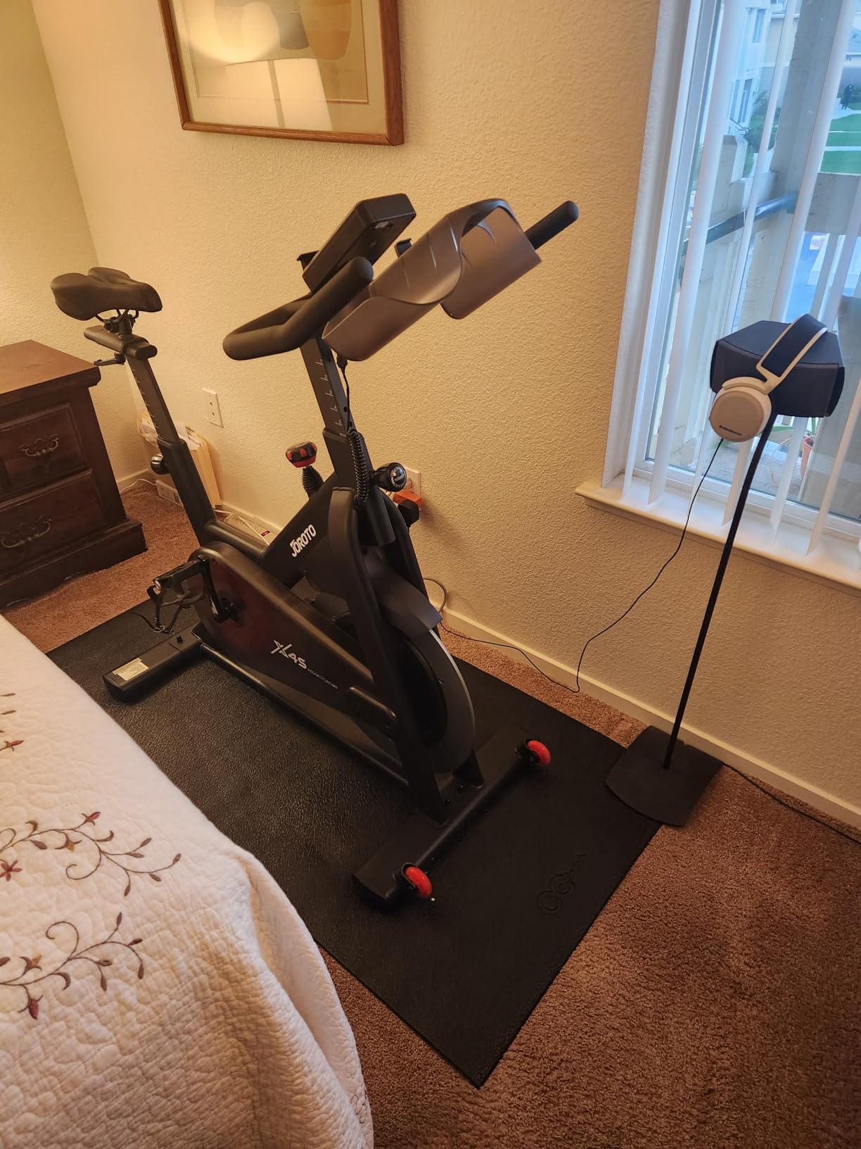 JOROTO Exercise Bike, Magnetic Stationary Bikes for Home customer photo 2