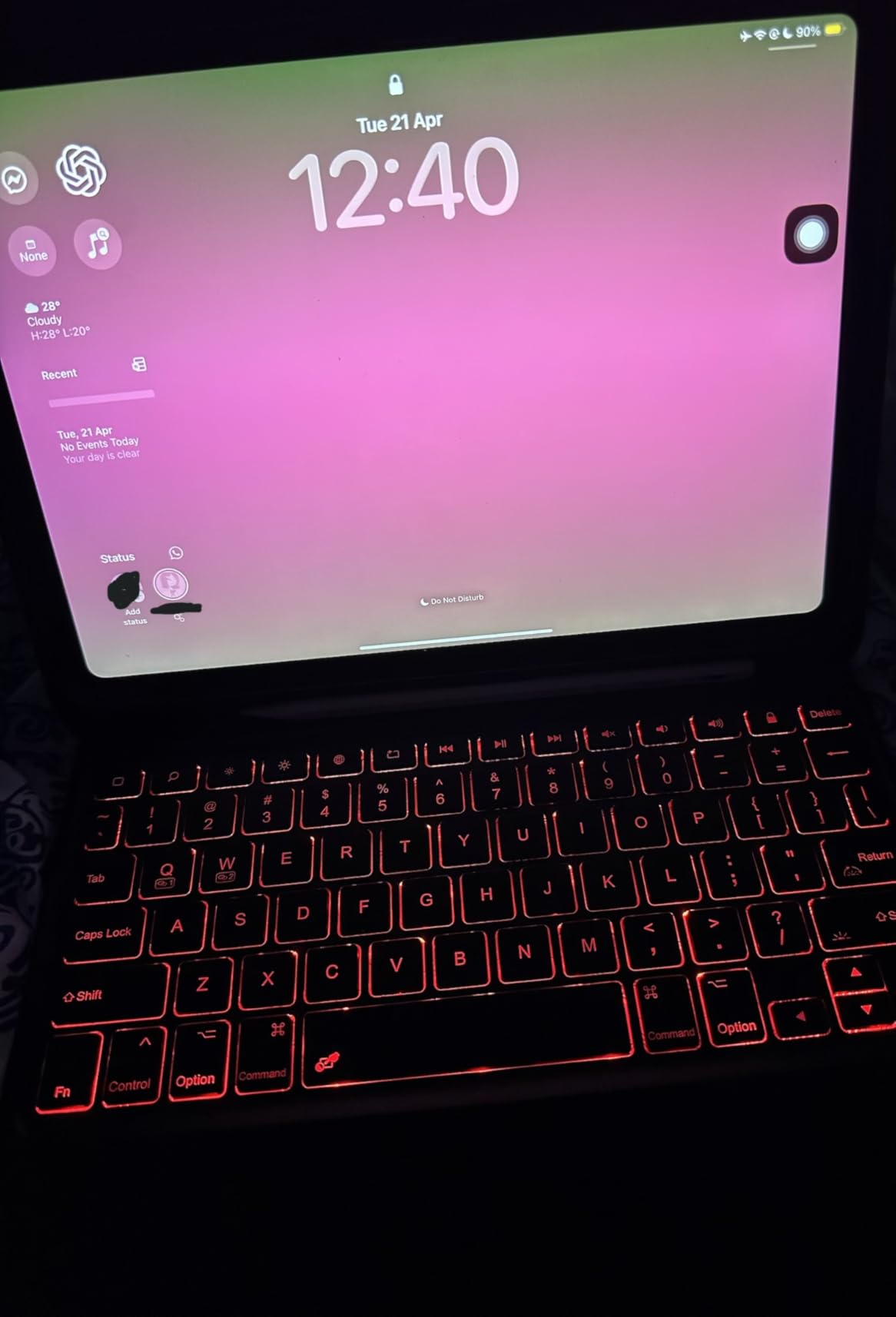 CHESONA Compatible for iPad 11th(A16)/10th Generation Case with Keyboard customer photo 1