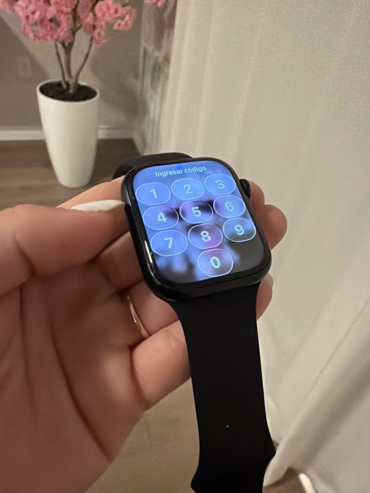 Apple Watch Series 8 [GPS, 45mm] - Midnight Aluminum Case with Midnight Sport Band, M/L (Renewed) customer photo 1