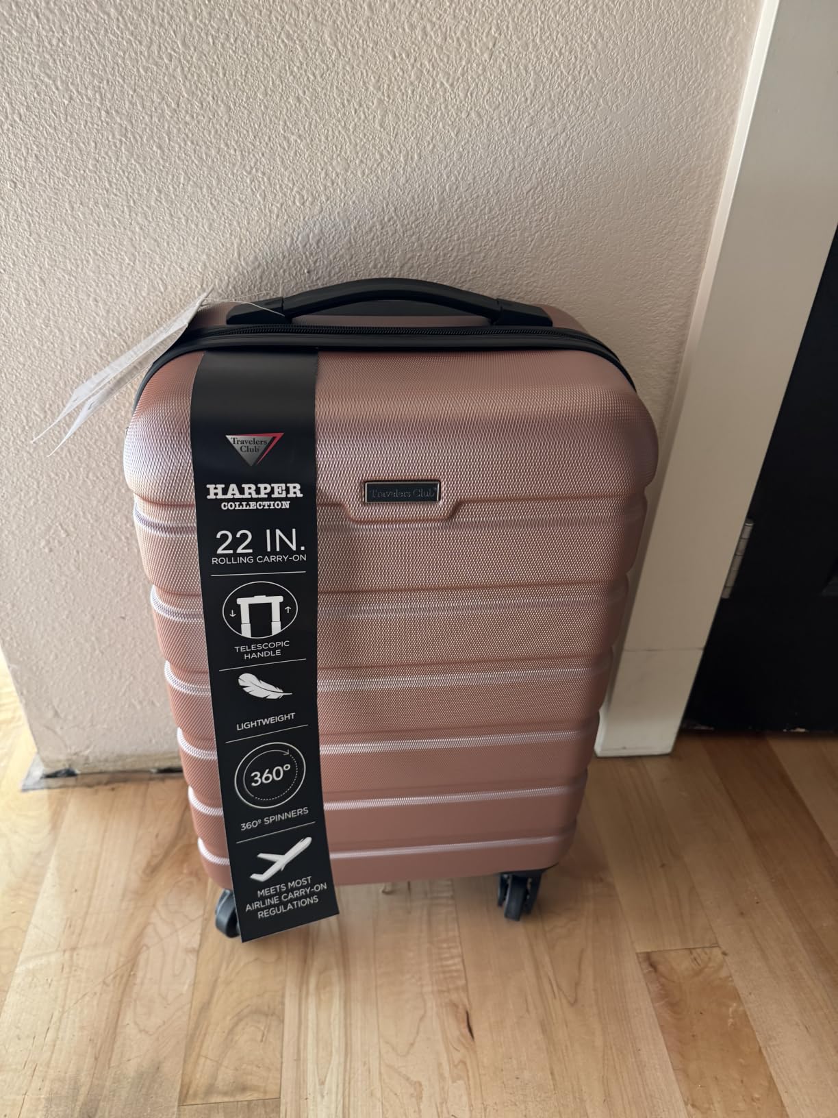 Travelers Club Harper Luggage, Rose Gold, 22-Inch Carry-On customer photo 2