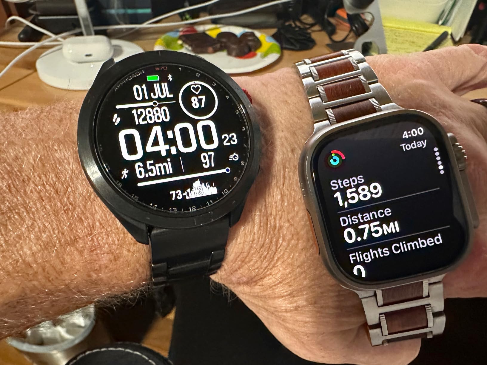 Garmin Approach® S70, Premium GPS Golf Smartwatch, 47mm, Black customer photo 1
