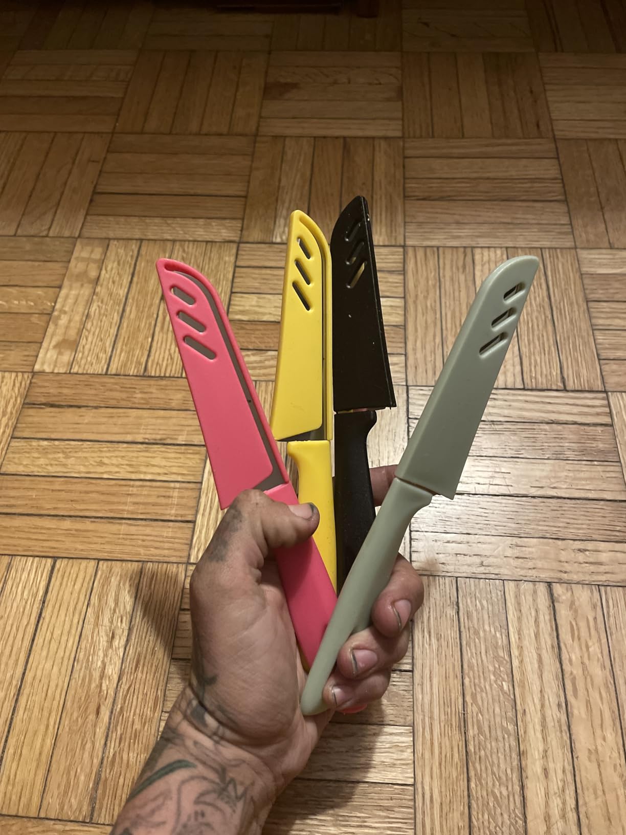 BYkooc 8 pieces Paring Knives (4PCS Peeling Knives and 4PCS Knife Sheath), Ultra Sharp Vegetable and Fruit Knife,German Steel Small Kitchen Knife with PP Plastic Ergonomic Handle customer photo 1