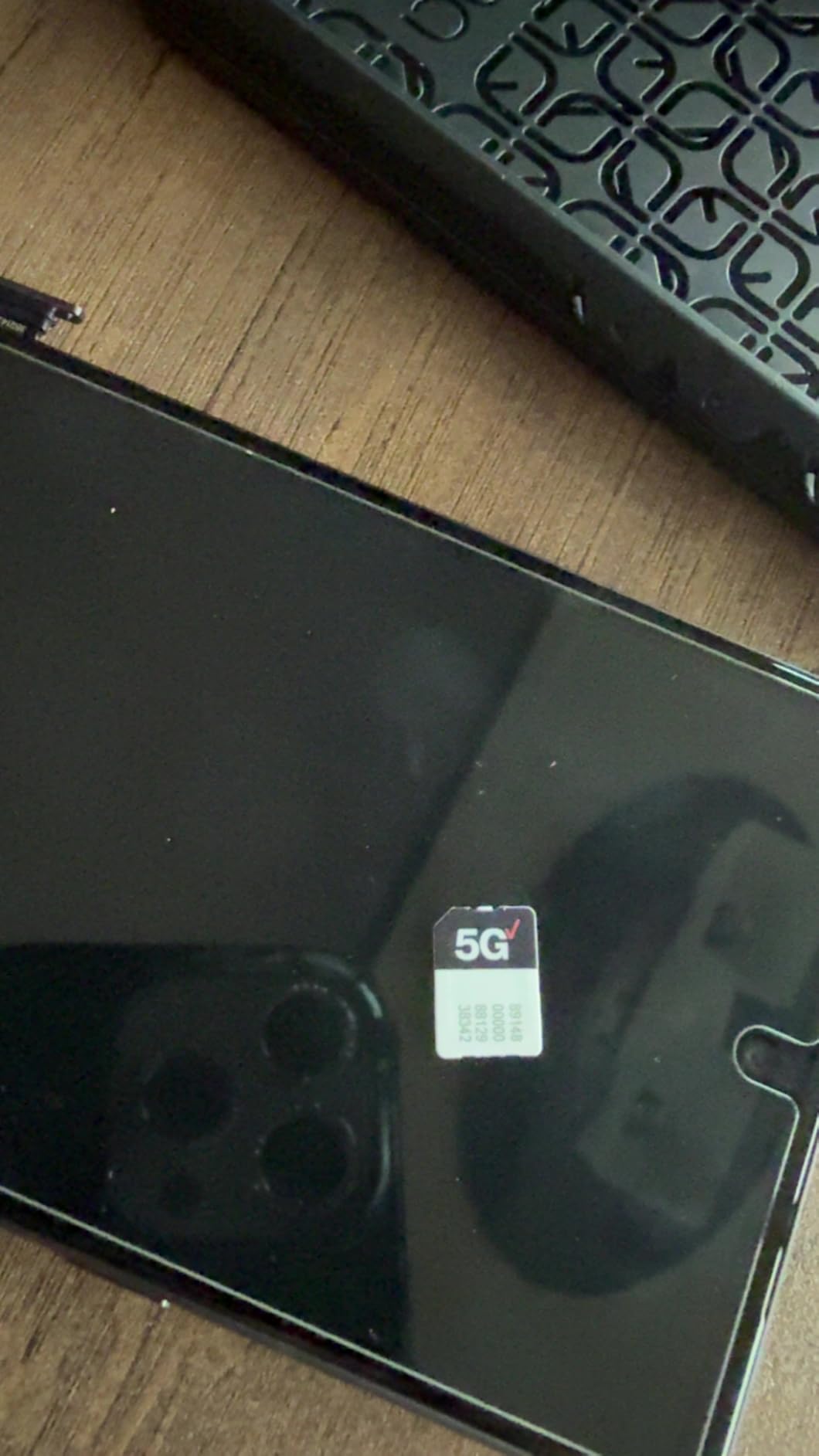 Google Pixel 7 128GB 5G Smartphone - Unlocked for All Carriers - US Version - (Obsidian) customer photo 2