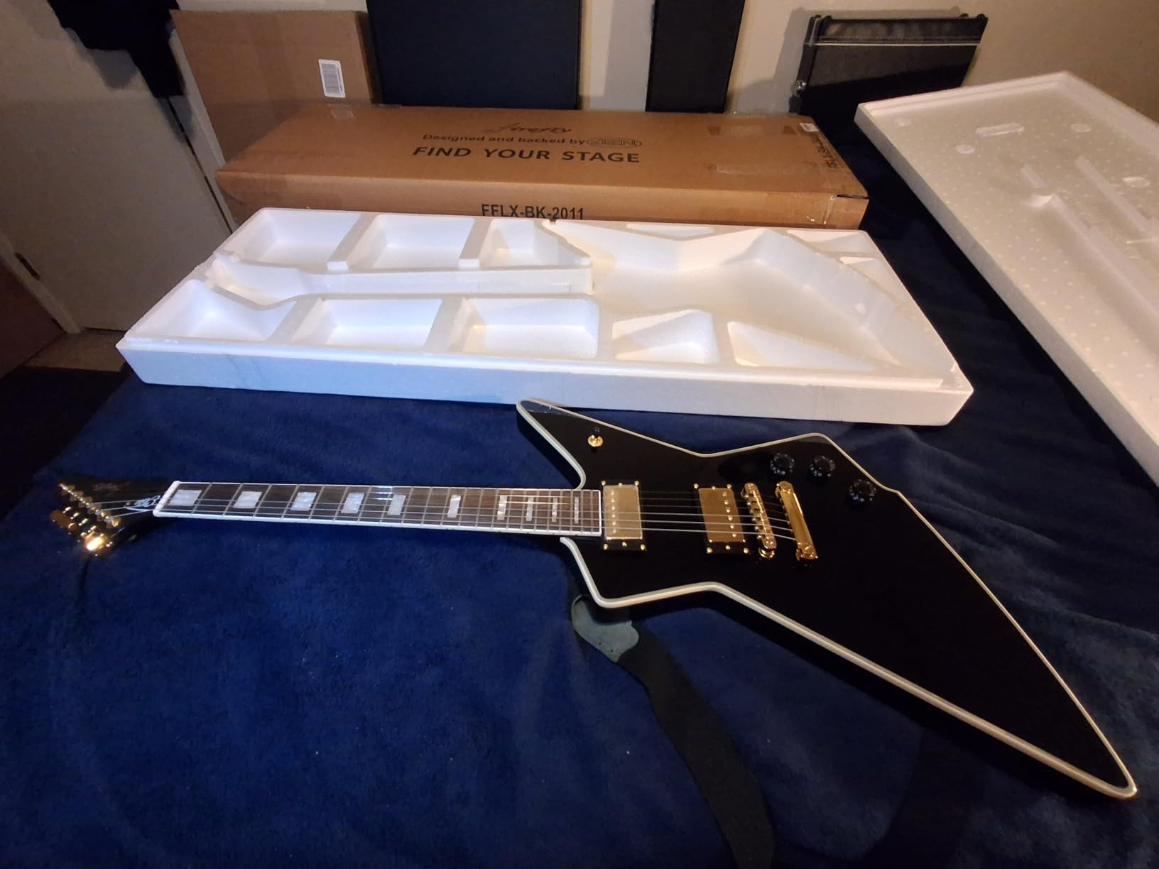 Firefly FFLX Solid Body Electric Guitar,Mahogany Guitar body,Stainless steel and ball end frets,rosewood fretboard(Purple Color) customer photo 1