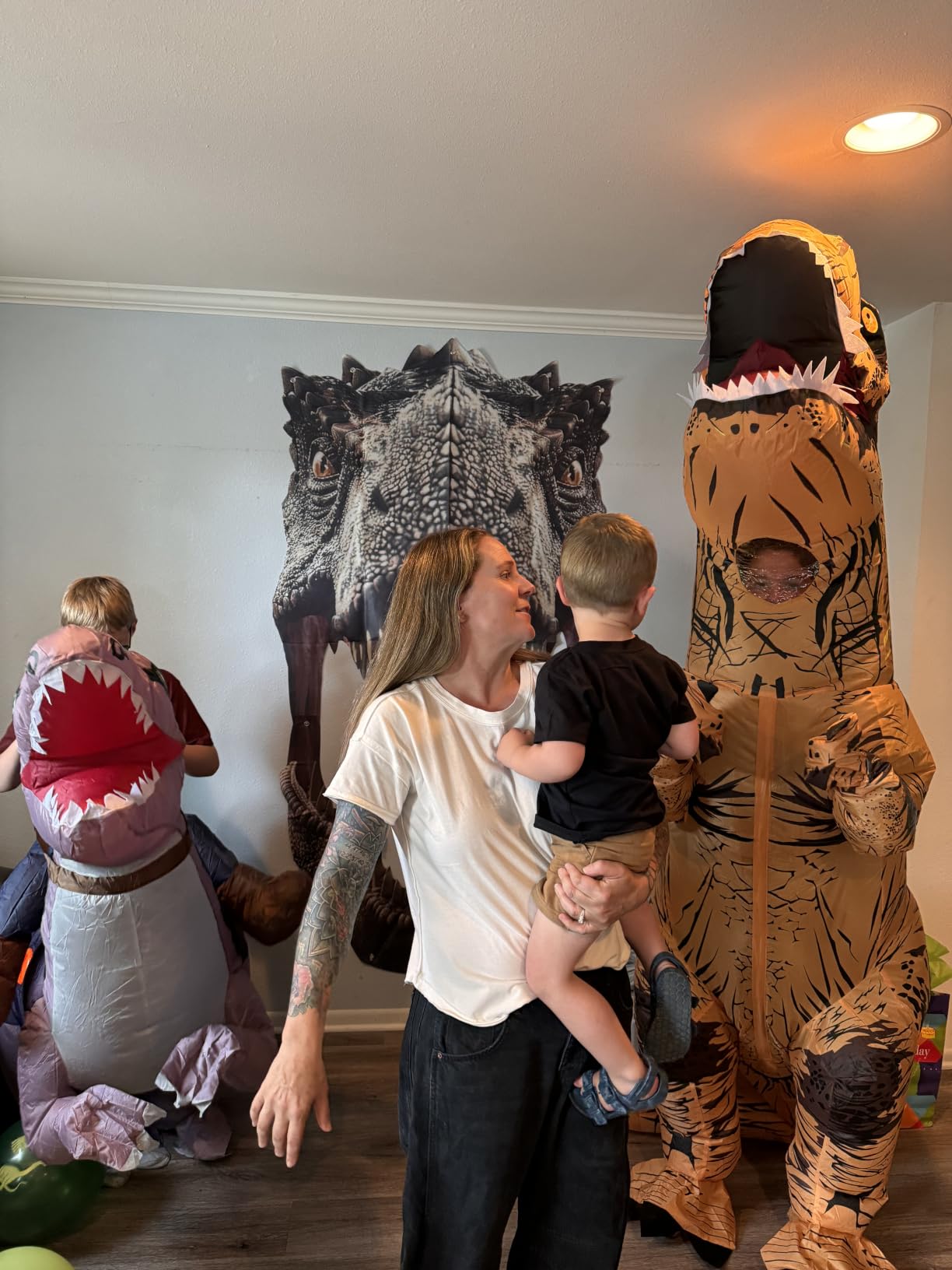 8 Colour Halloween Inflatable Dinosaur Costume Adult Fancy Dinosaur Suit Blow up Trex Costume customer photo 2