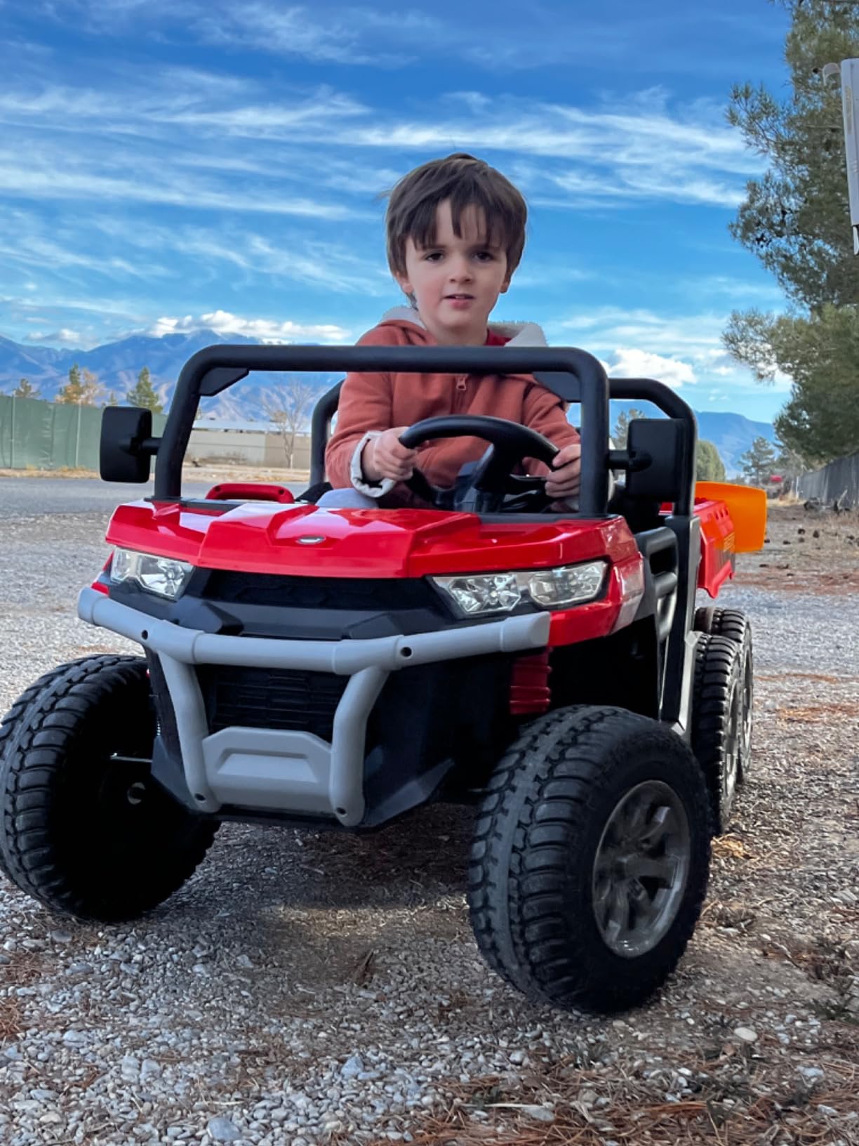 sopbost 24V Kids Ride On Truck w/Electric Dump Bed, Remote Control, Beige customer photo 1