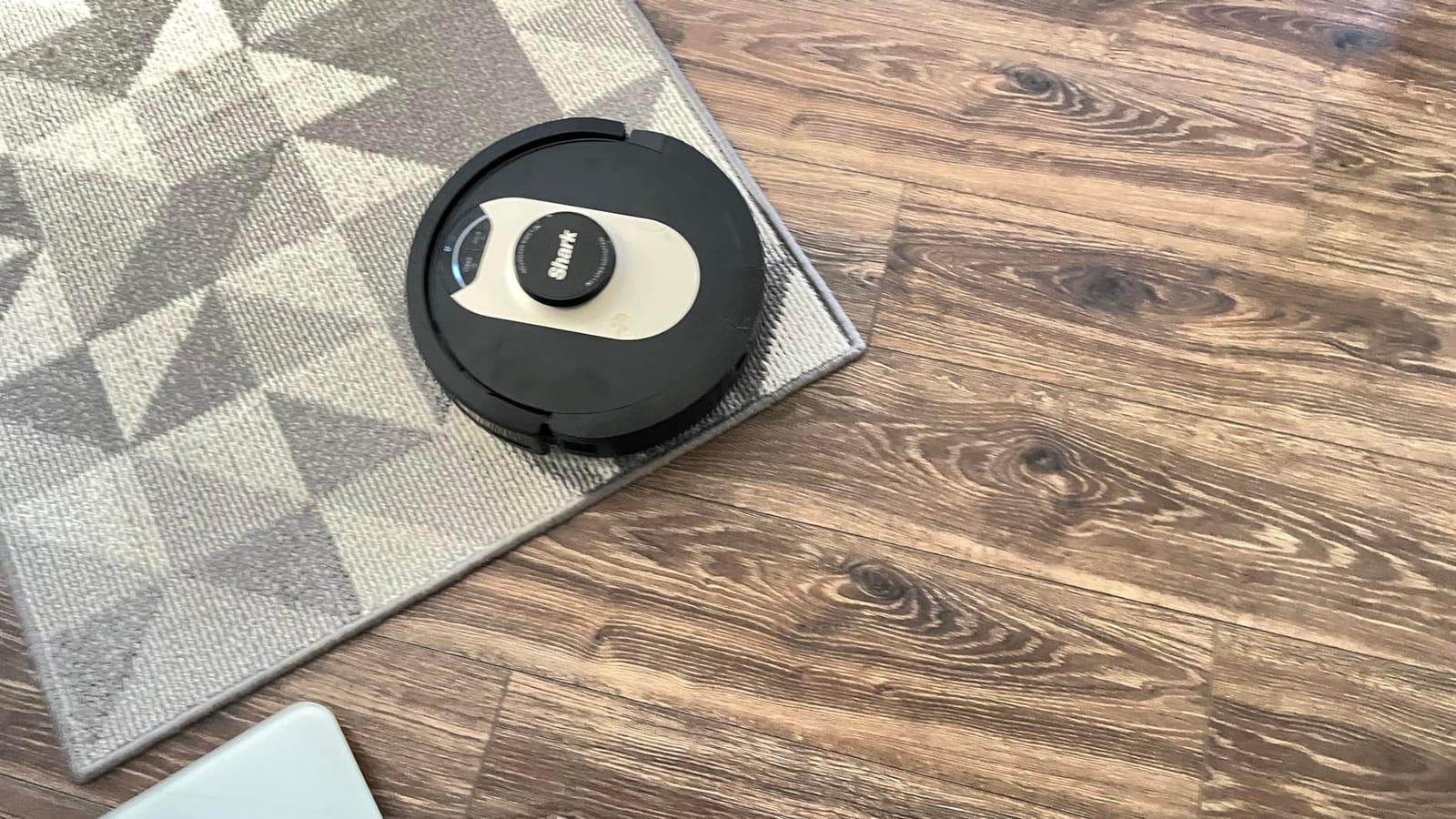 Shark PowerDetect Robot Vacuum & Mop Combo, 60-Day Self-Empty, AV2800ZE customer photo 2