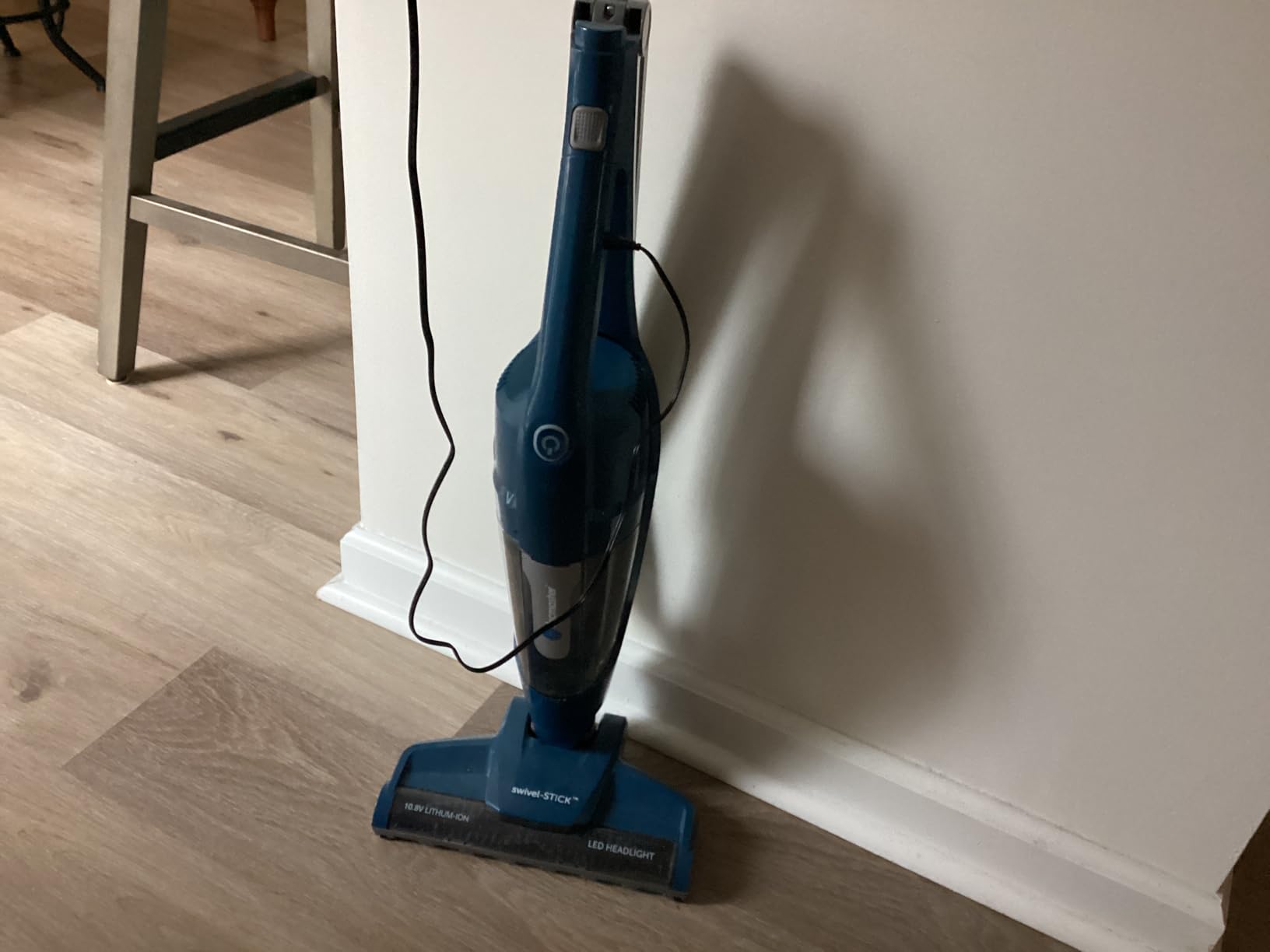 Vacmaster Portable 10.8V 2-in-1 Cordless Stick Vacuum Cleaner customer photo 2