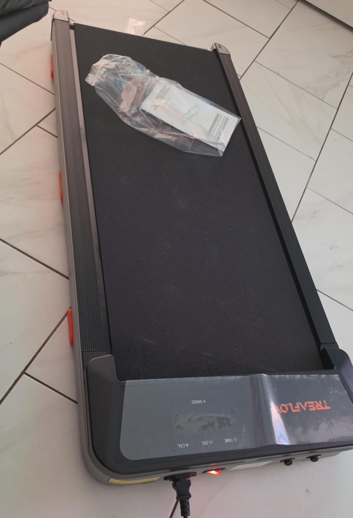 TREAFLOW Walking Pad with Incline, Under Desk Treadmills for Home customer photo 1