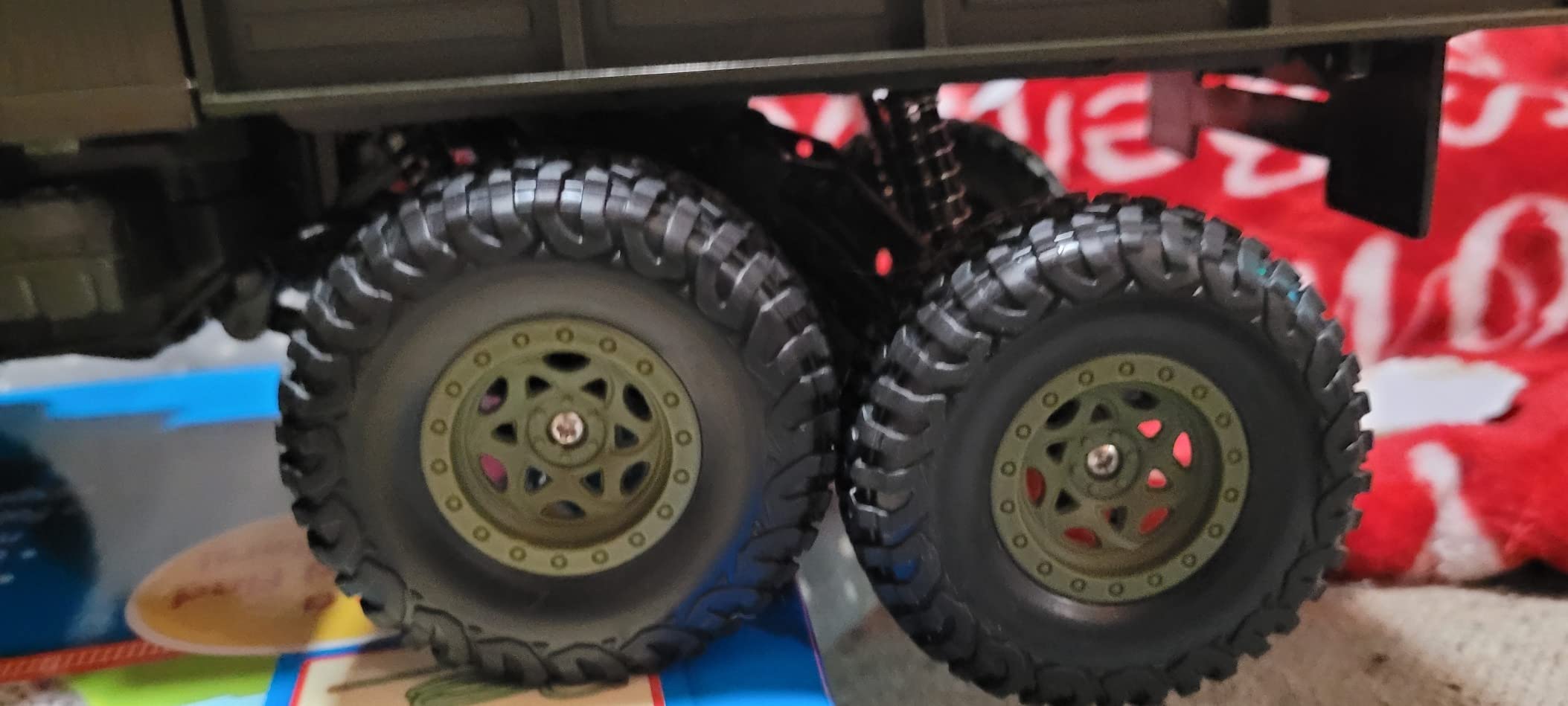 XINGRUI 1:16 Scale Remote Control Car Military Crawler Off-Road RC Tank with 4WD, Adjustable Speed/Steering, 2 Batteries & Openable Doors – All-Terrain RC Truck for Birthday Gifts customer photo 2