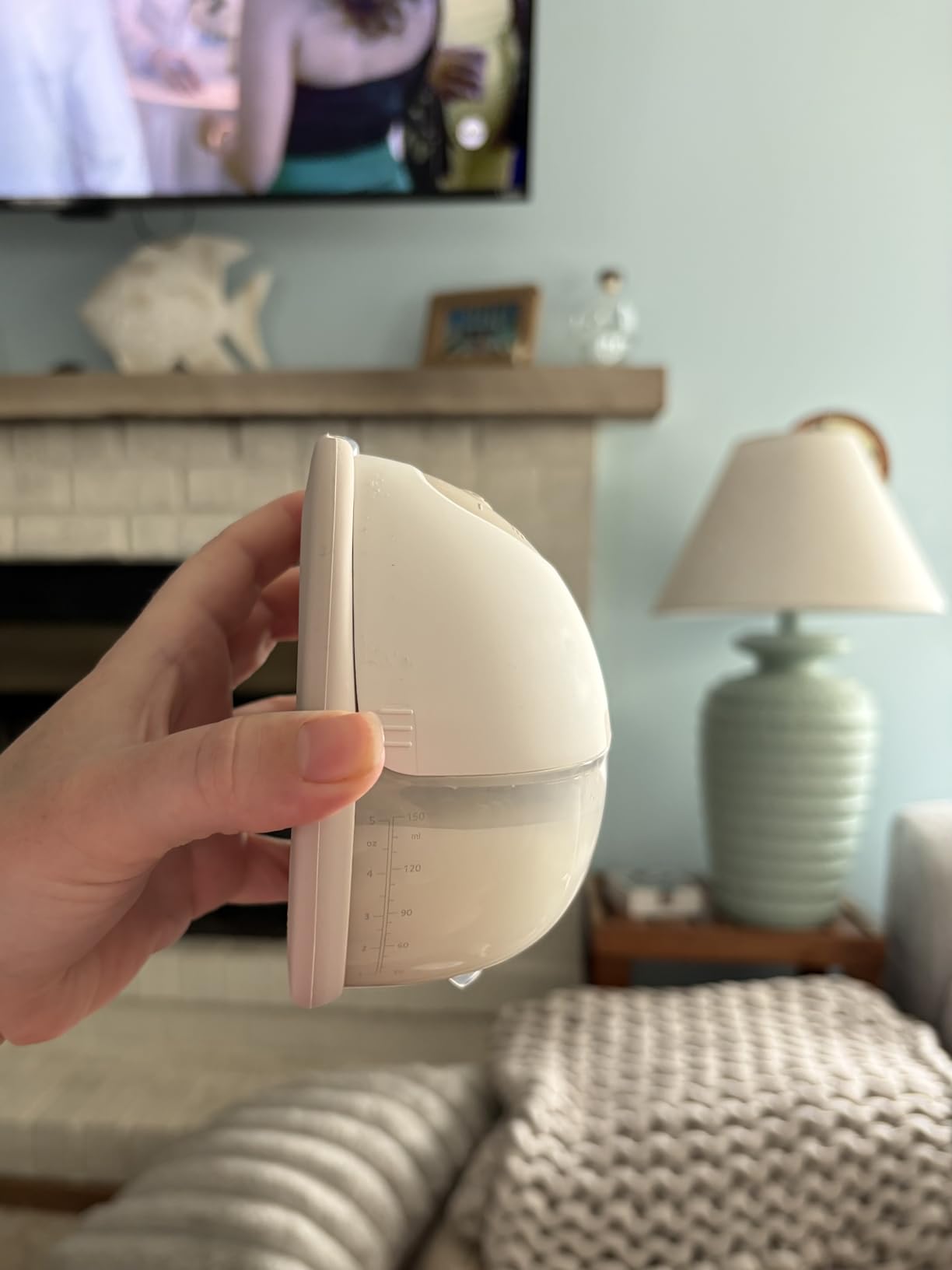 eufy Heated Wearable Breast Pump E20, Hands-Free, App Control customer photo 1