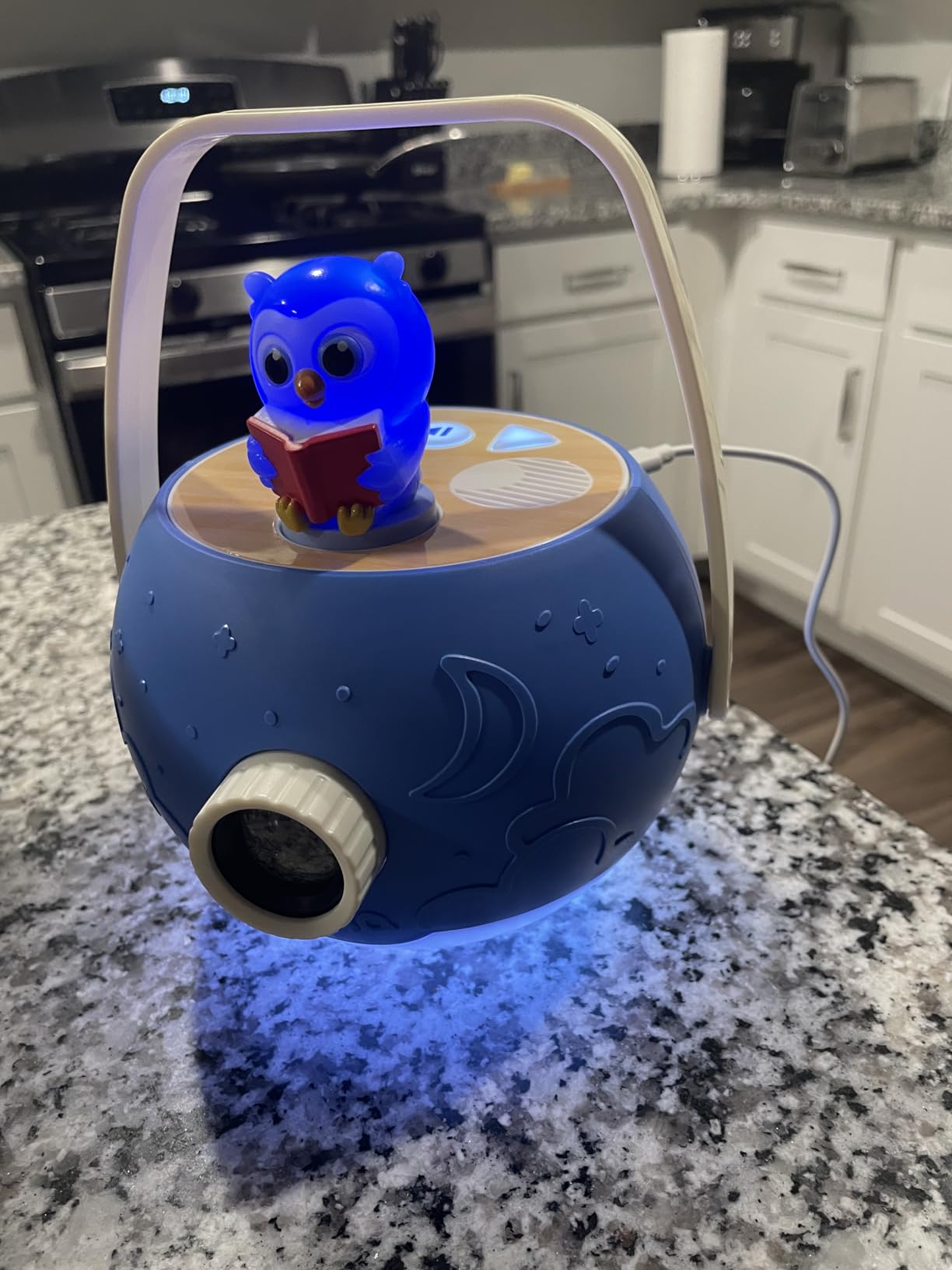 Kids Book Projector - 5 Read Aloud Fairytale Stories, 5 Songs, Ages 3+ customer photo 2