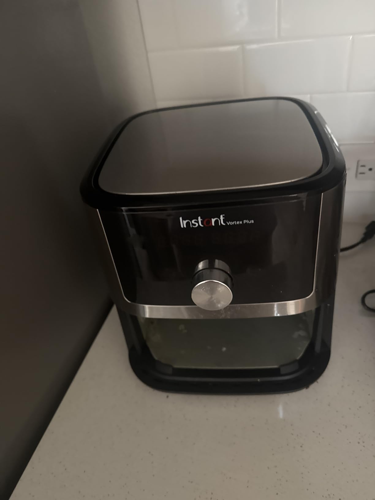 Instant Pot 4Qt Vortex 6-in-1 Mini Air Fryer, Custom Program Options, Air Fry, Broil, Roast, Dehydrate, Bake, Reheat, Black, 4 Quarts customer photo 1
