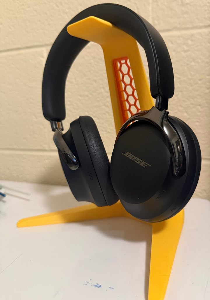 Bose QuietComfort Ultra Bluetooth Headphones (2nd Gen), Wireless Headphones with Spatial Audio, Over Ear Noise Cancelling with Mic, Up to 30 Hours of Play time, Desert Gold - Limited Edition Color customer photo 1