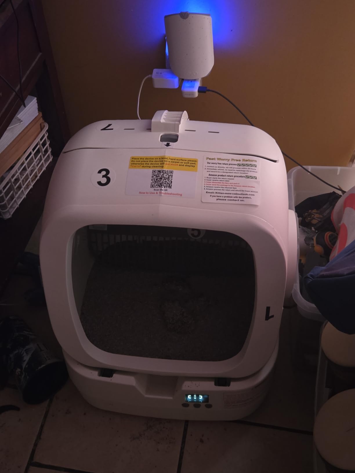 Mintakawa Automatic Cat Litter Box Self Cleaning - APP Control and Weight Monitoring - Ultra-Quiet, Suitable for Medium Cats and Kittens, Safe Anti-Pinch Litter Box (Assembly Required) - White customer photo 1
