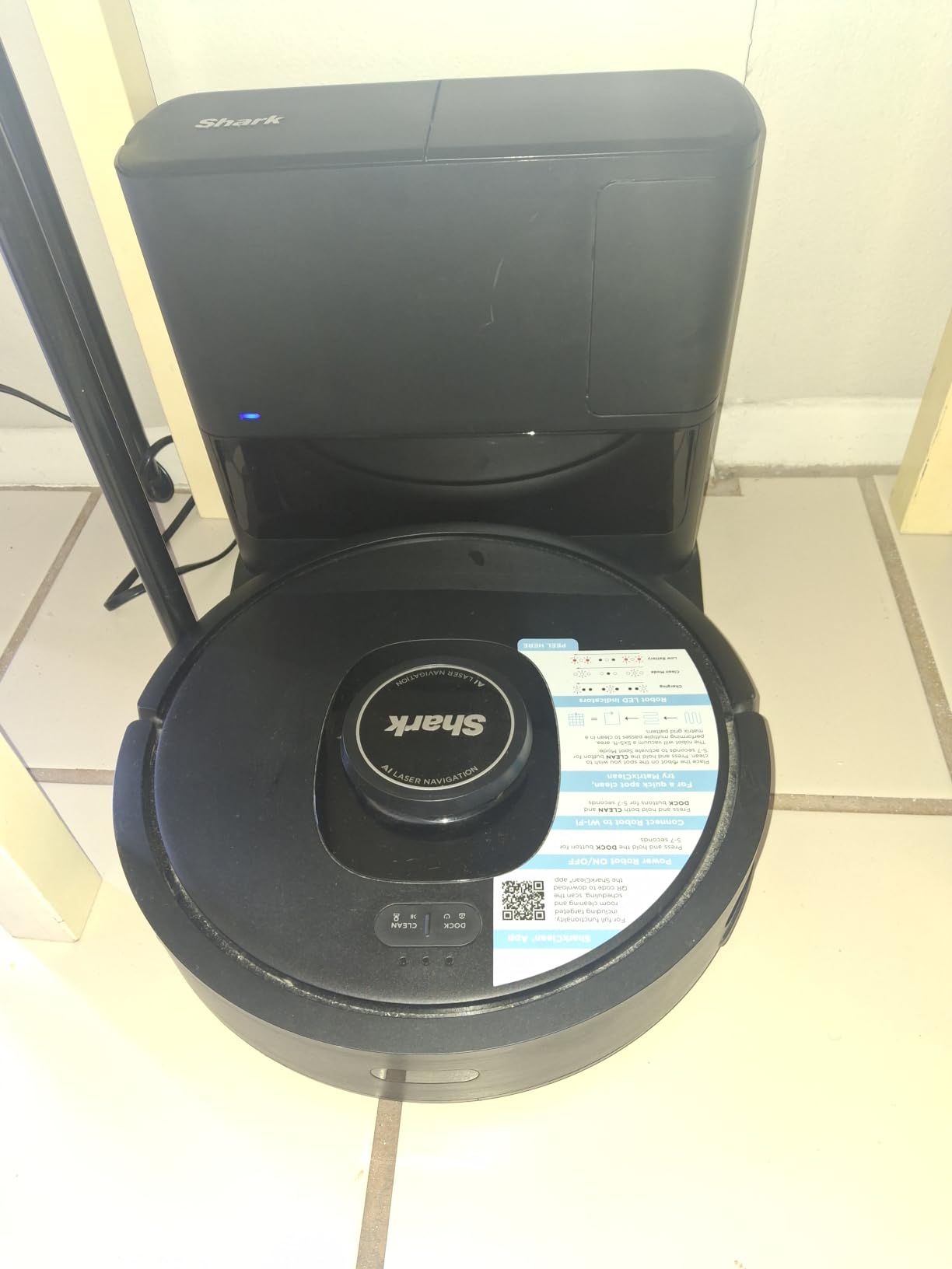 Shark Stratos 2-in-1 Robot Vacuum & Mop, White, AV2700ZE customer photo 2