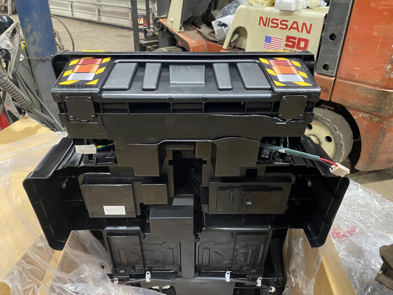 24V 4WD Ride On Dump Truck w/400W Motors, 24