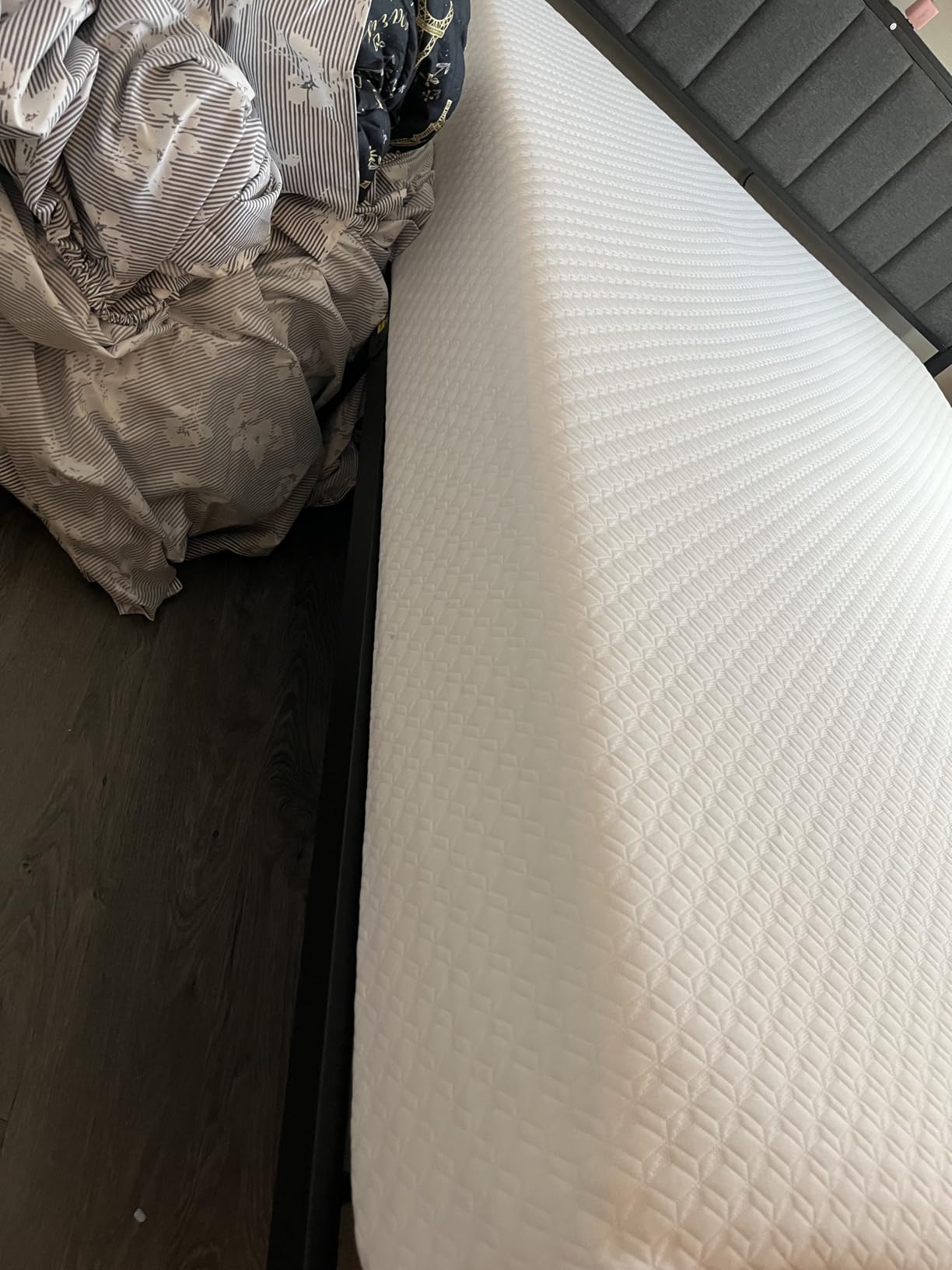 GAESTE Twin 8 Inch Cooling Gel Memory Foam Mattress, Medium Feel customer photo 1